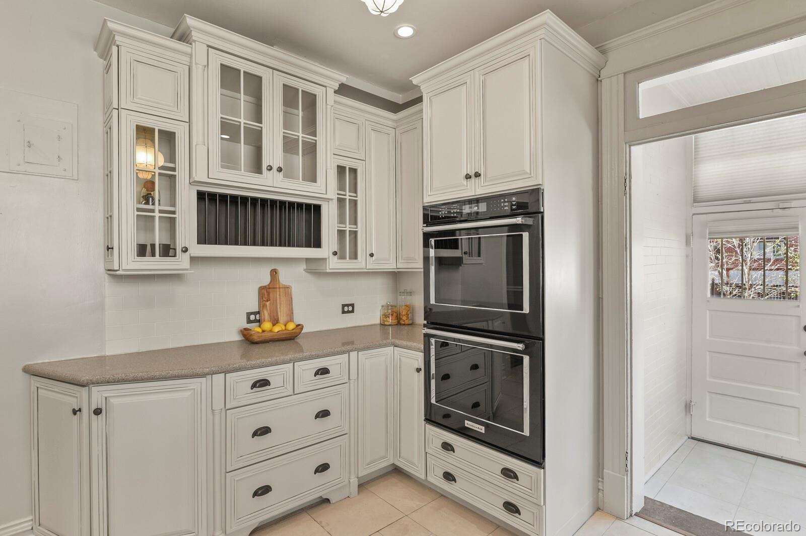 MLS Image #12 for 1229  saint paul street,denver, Colorado