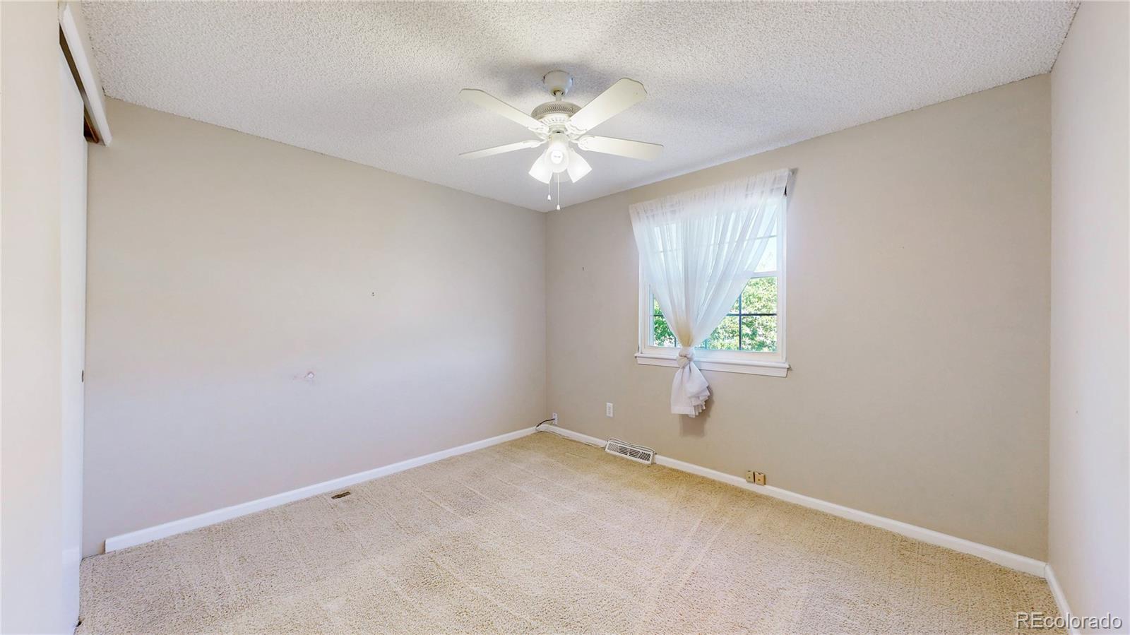 MLS Image #15 for 8752 e amherst drive,denver, Colorado