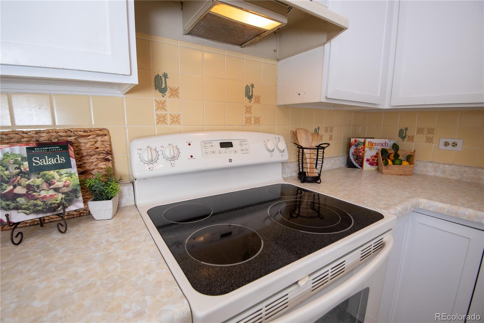 MLS Image #9 for 660 s alton way,denver, Colorado