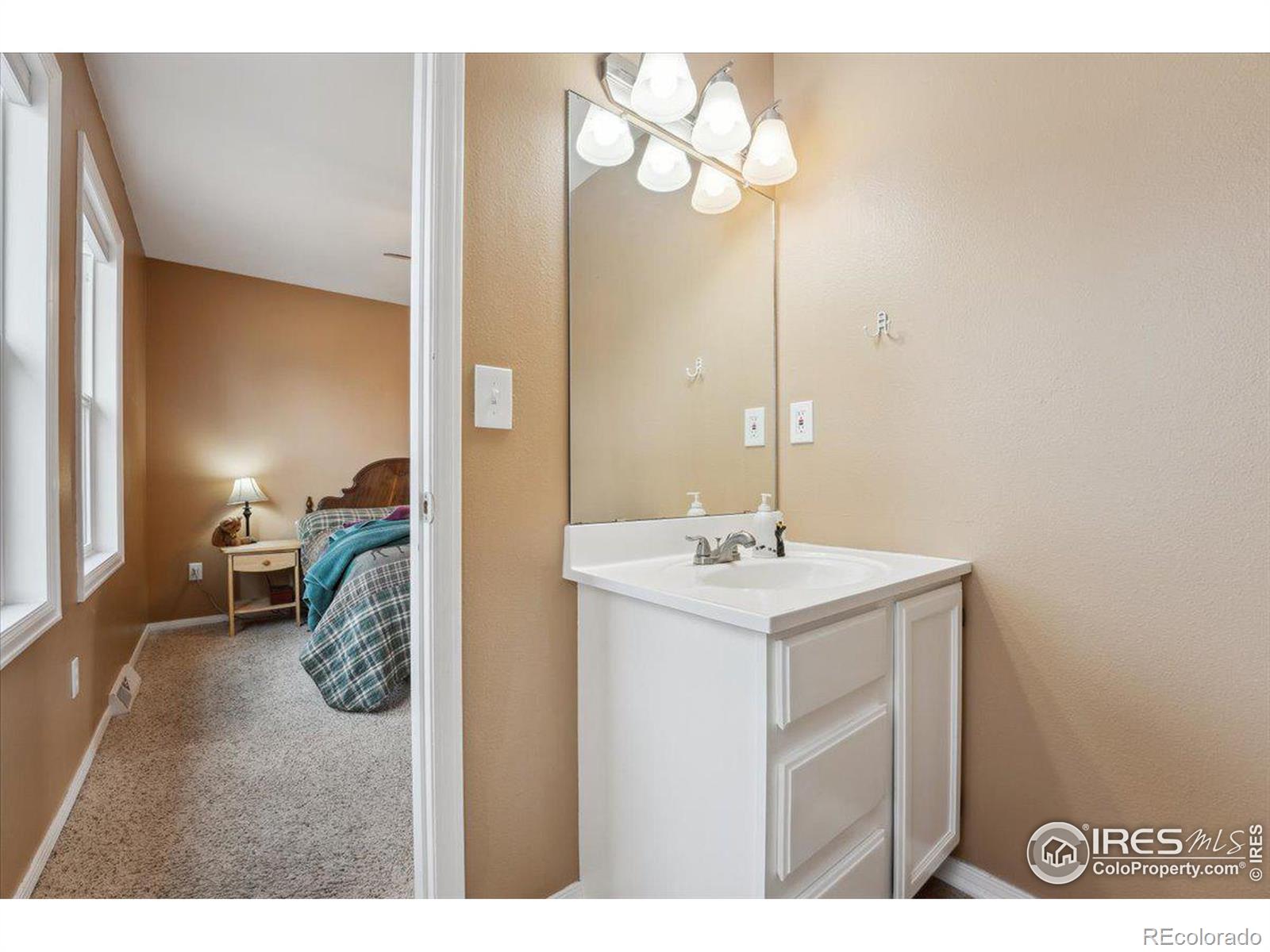 MLS Image #16 for 2030  lexington court,fort collins, Colorado