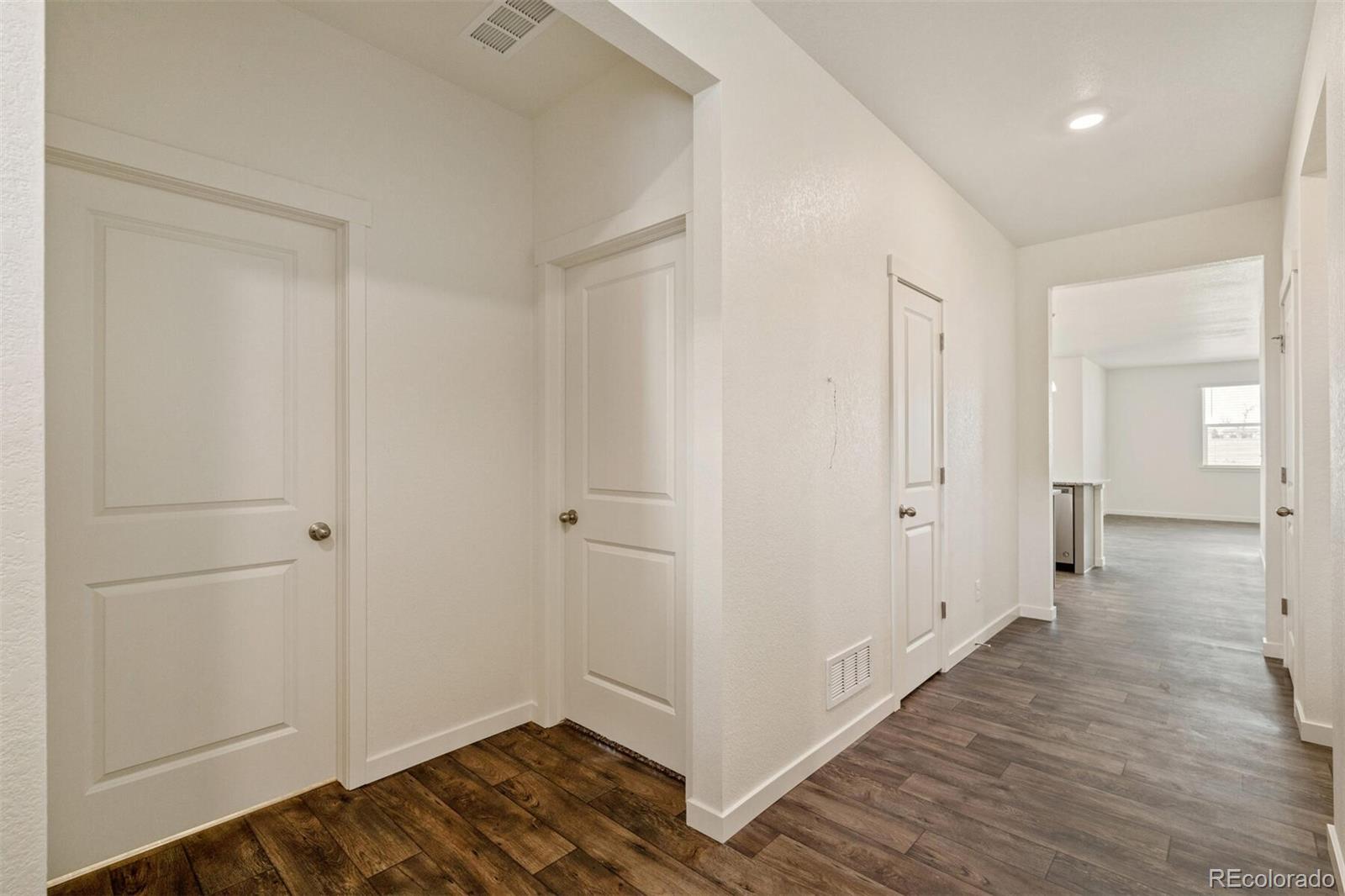 MLS Image #6 for 817  ledge street,lochbuie, Colorado