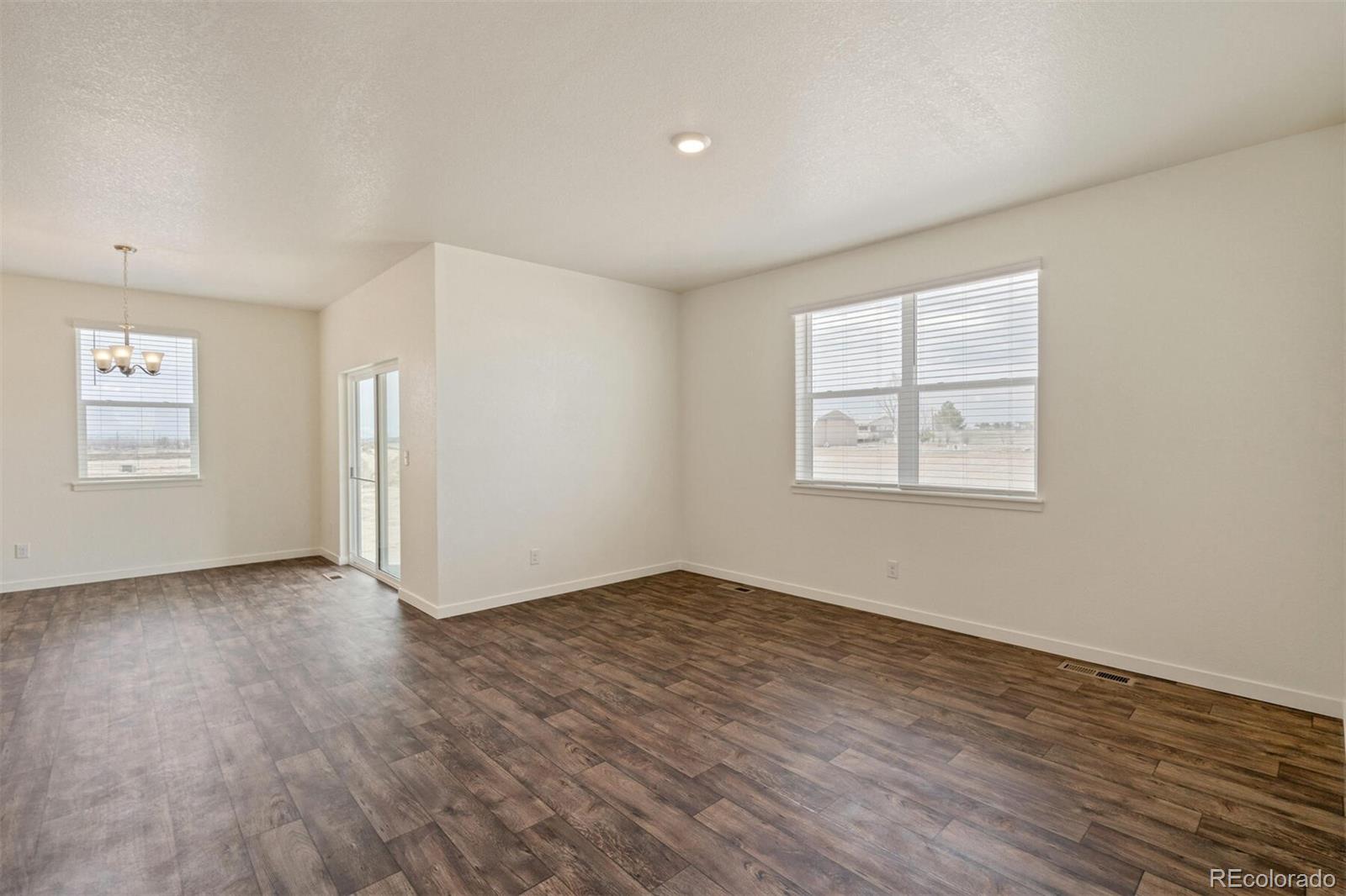 MLS Image #9 for 817  ledge street,lochbuie, Colorado