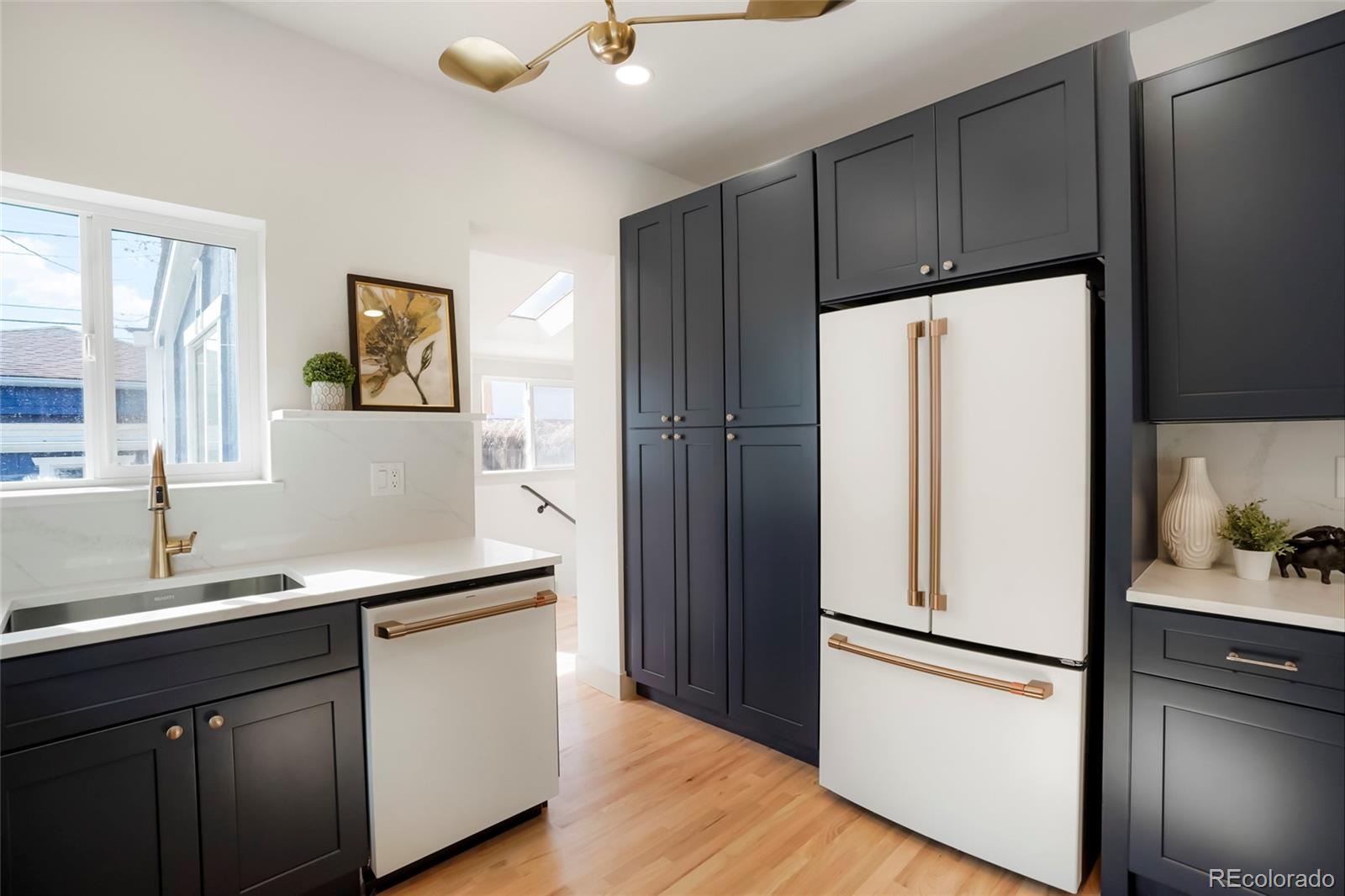 MLS Image #17 for 1337 s lincoln street,denver, Colorado