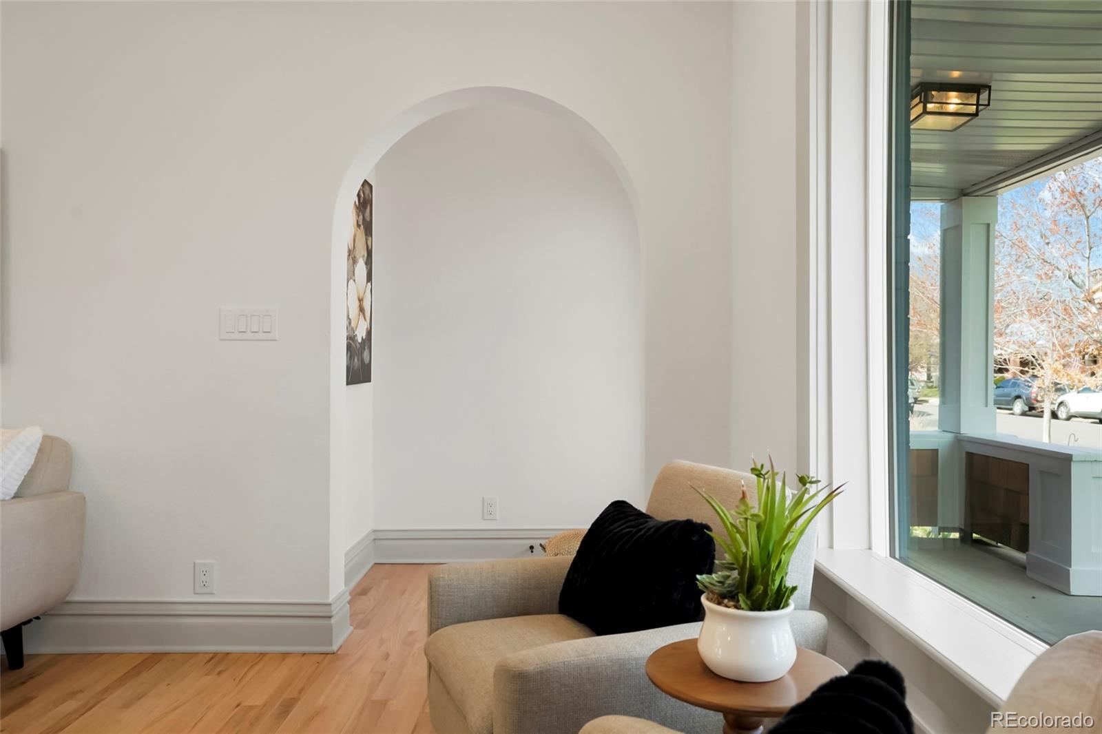 MLS Image #7 for 1337 s lincoln street,denver, Colorado