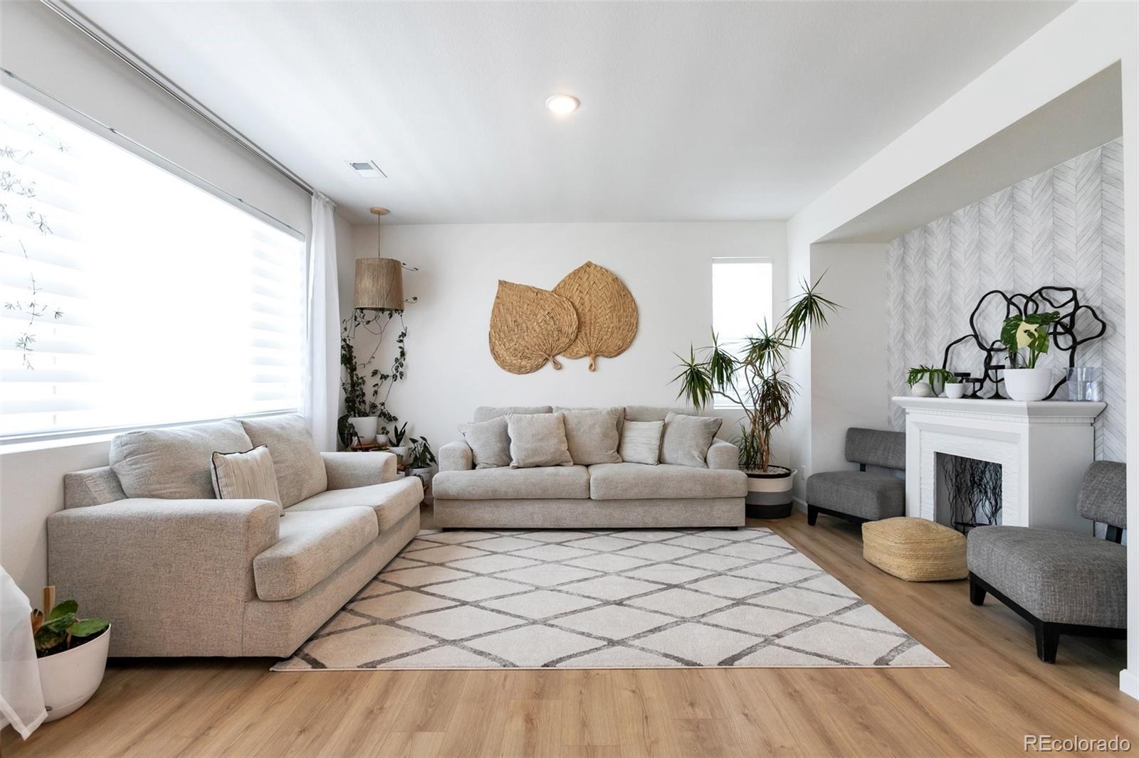 MLS Image #3 for 3205  beaumont boulevard,mead, Colorado