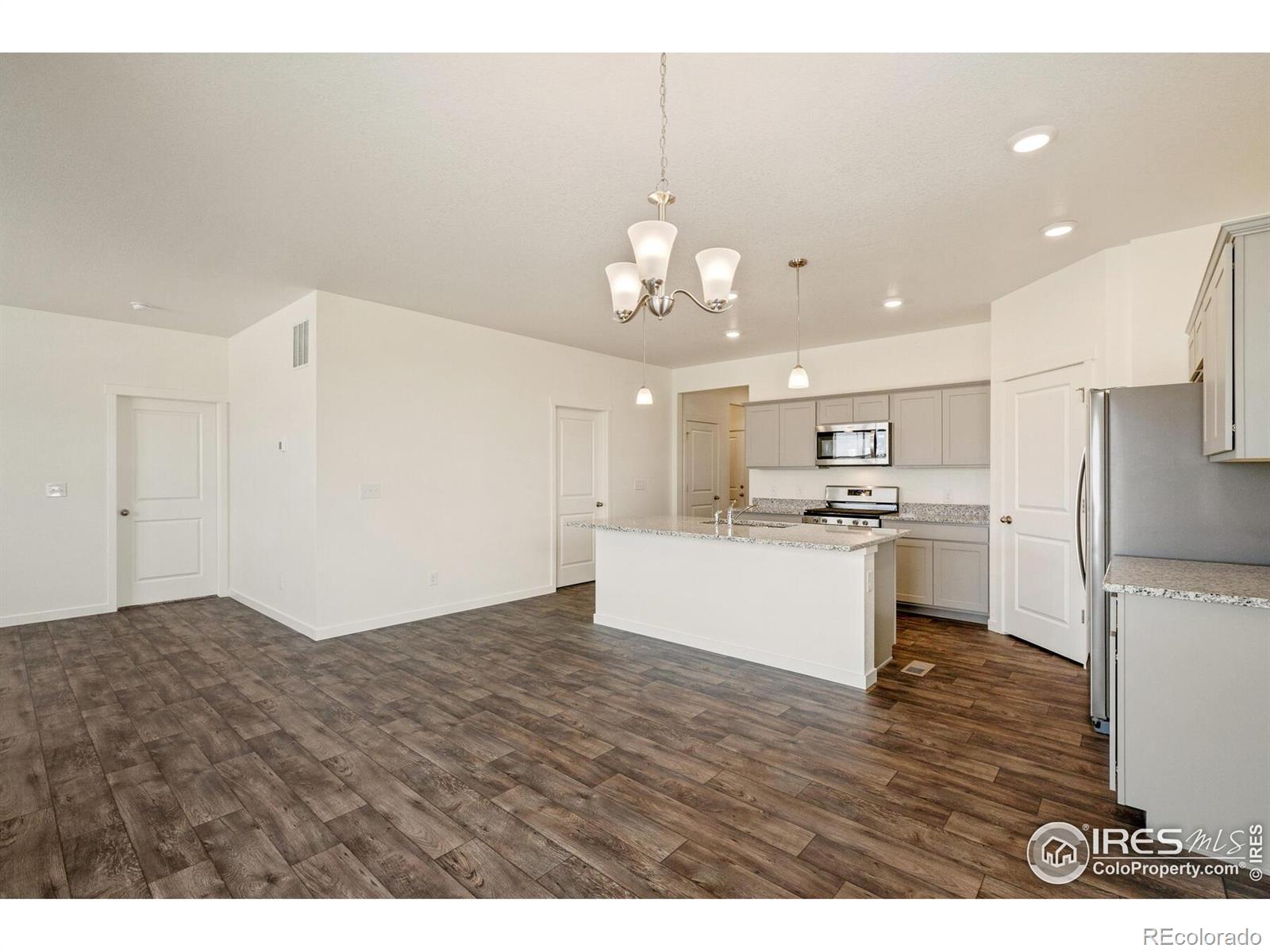 MLS Image #10 for 817  ledge street,lochbuie, Colorado