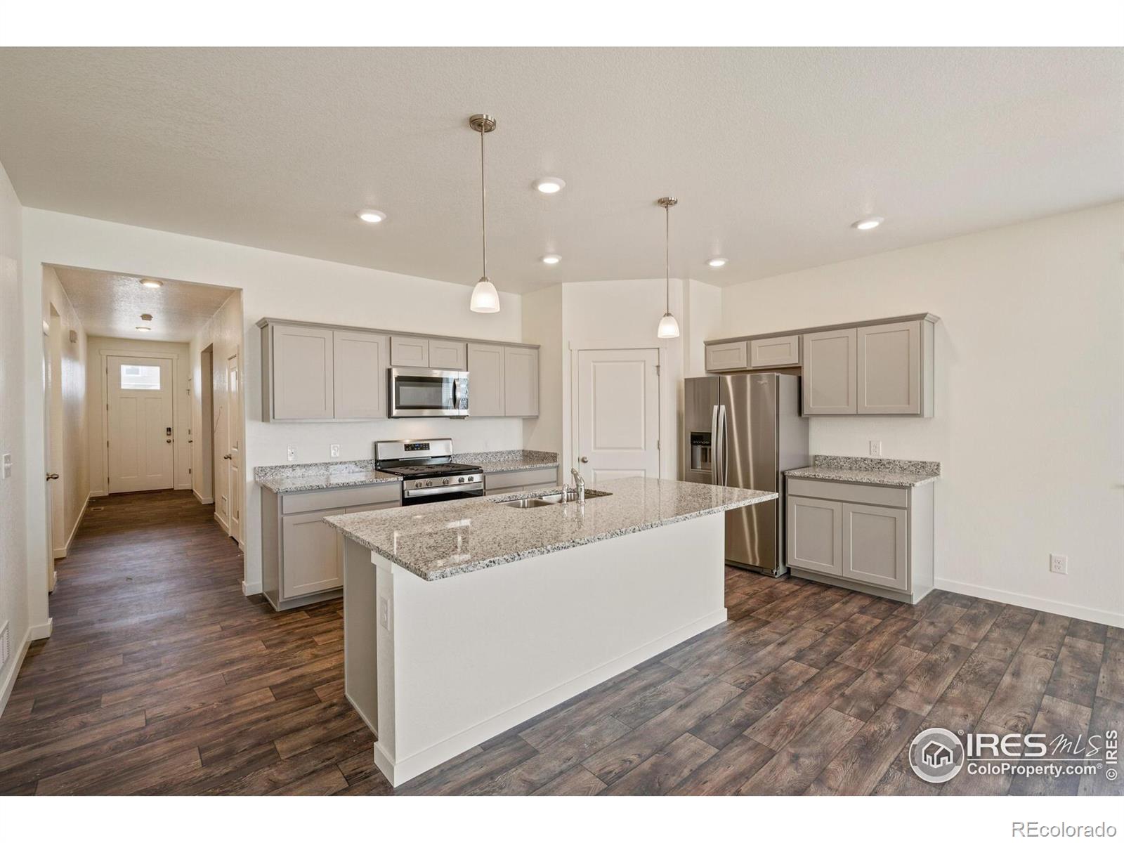 MLS Image #12 for 817  ledge street,lochbuie, Colorado