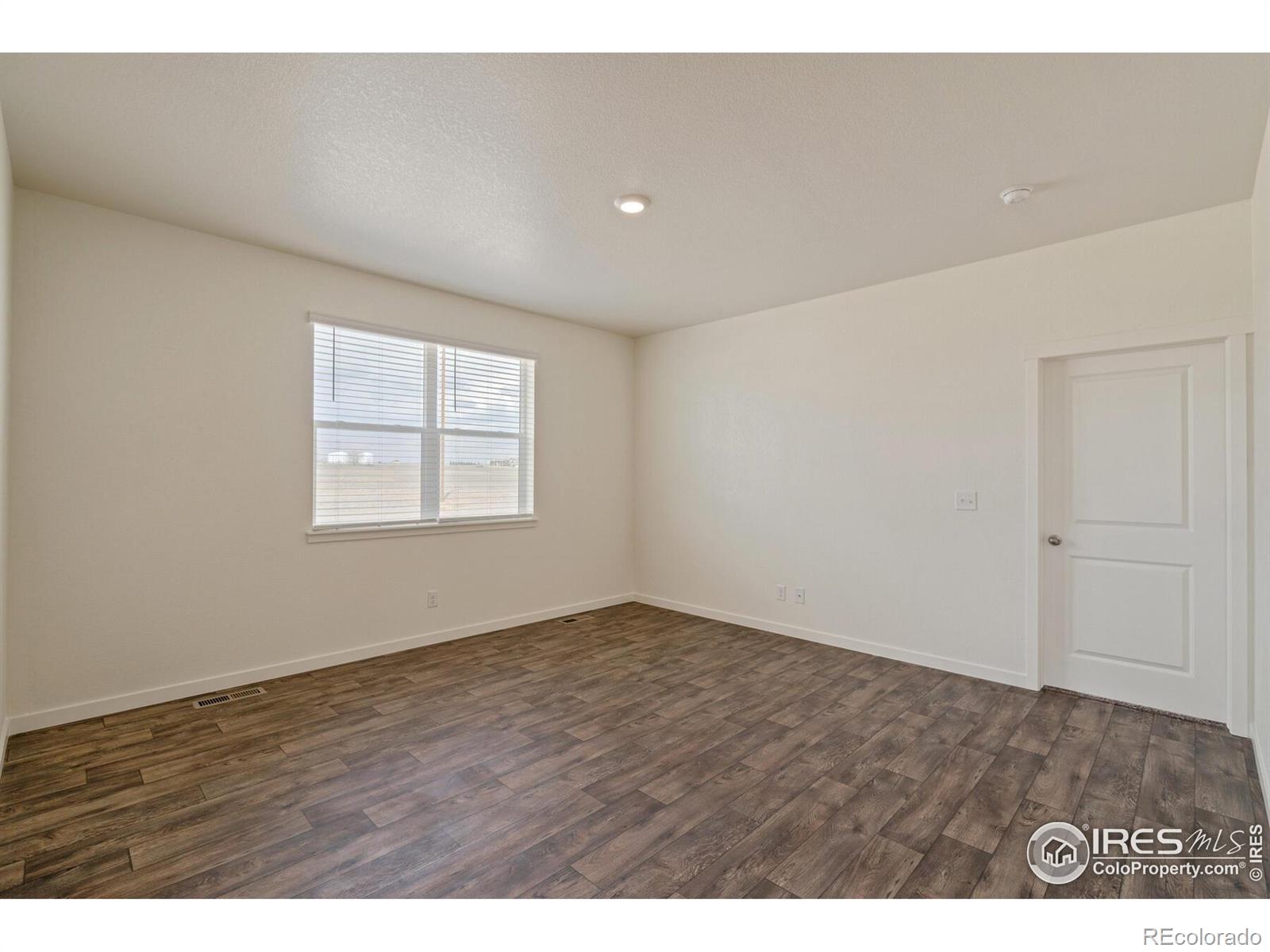 MLS Image #14 for 817  ledge street,lochbuie, Colorado