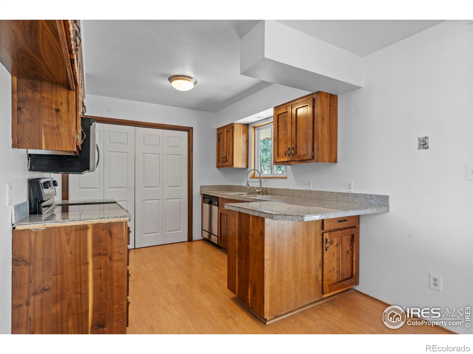 MLS Image #10 for 705  greenbriar drive,fort collins, Colorado