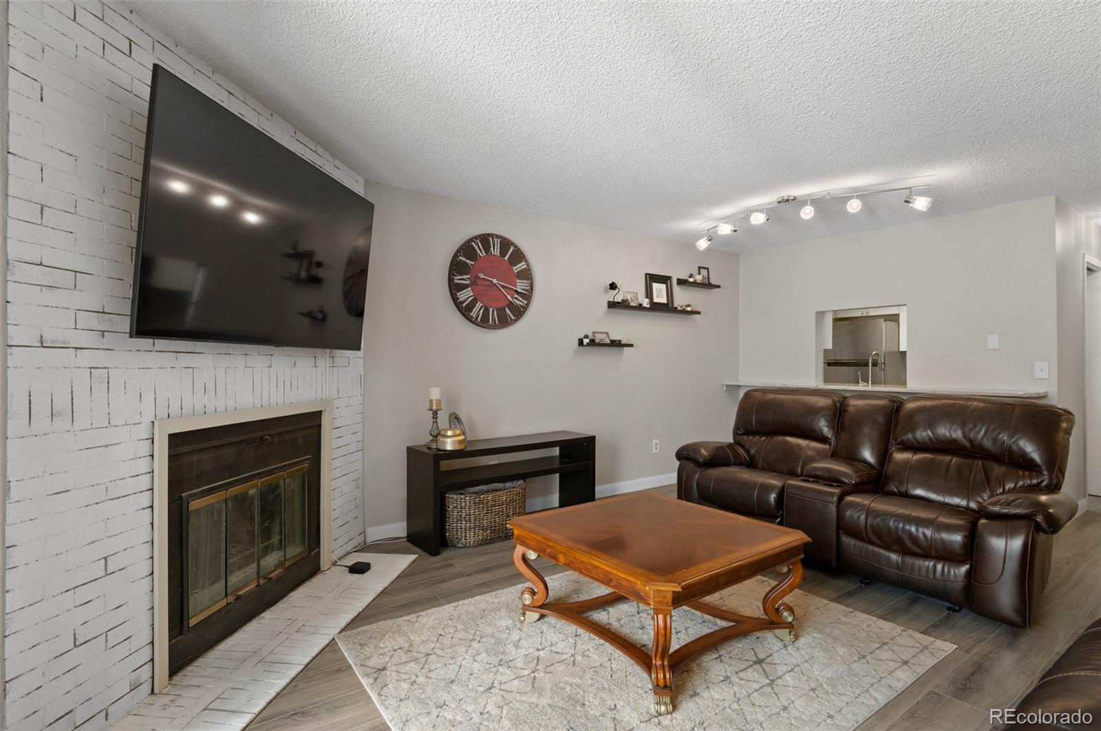 MLS Image #6 for 534 e 7th avenue,denver, Colorado