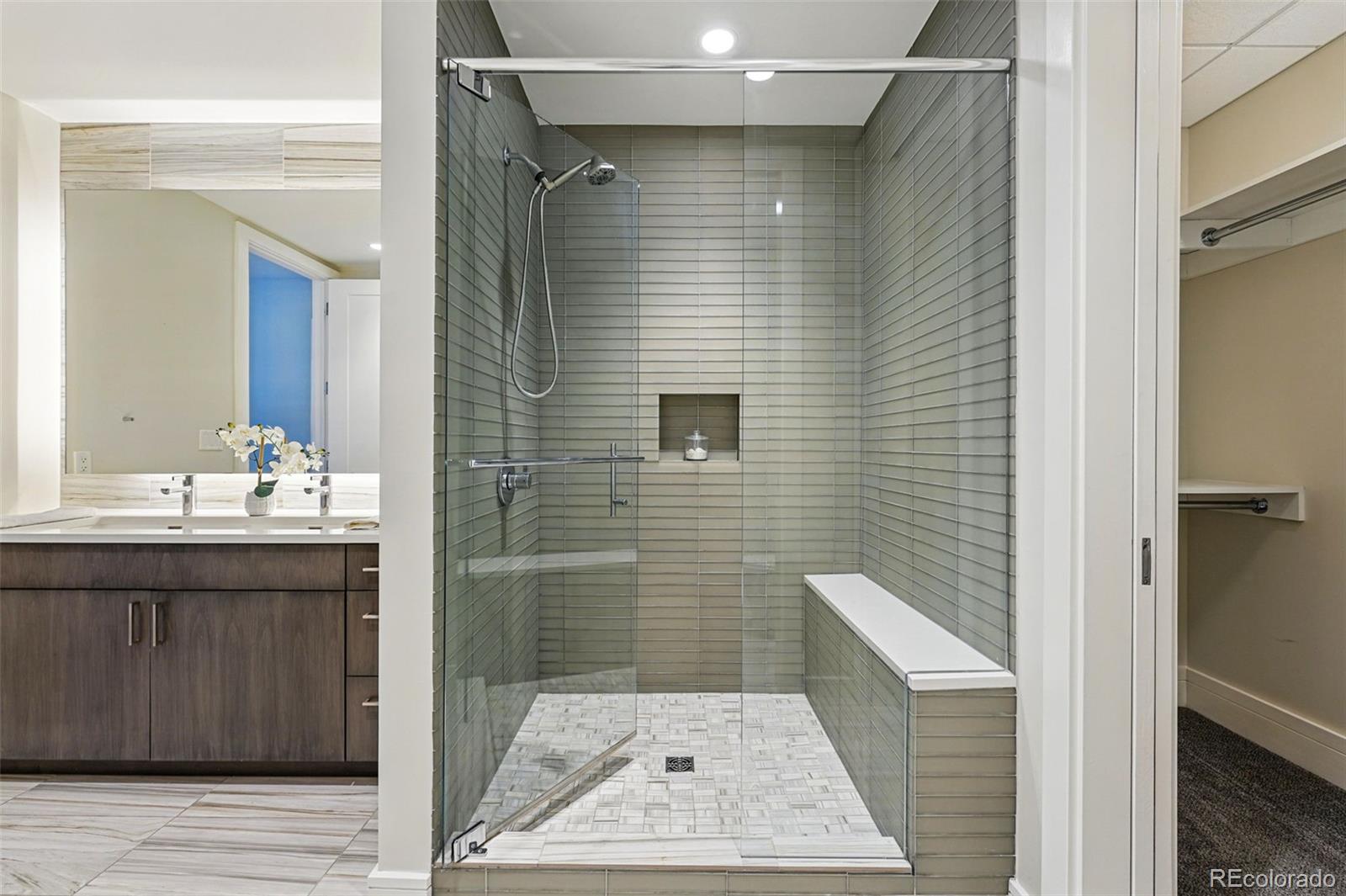MLS Image #14 for 250  columbine street,denver, Colorado