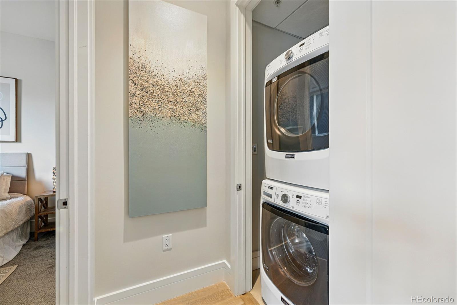 MLS Image #20 for 250  columbine street,denver, Colorado