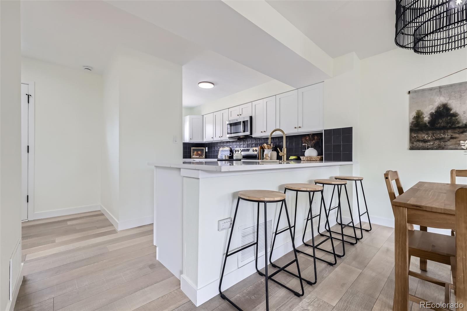 MLS Image #11 for 11981 e yale avenue,aurora, Colorado
