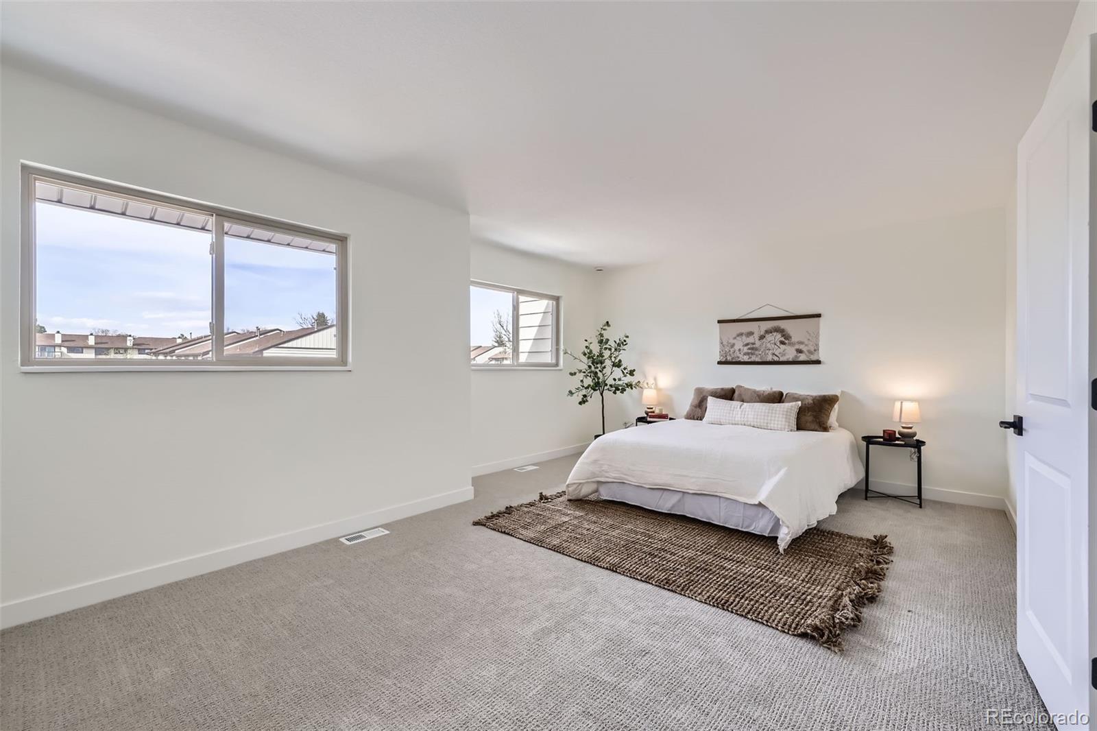 MLS Image #13 for 11981 e yale avenue,aurora, Colorado