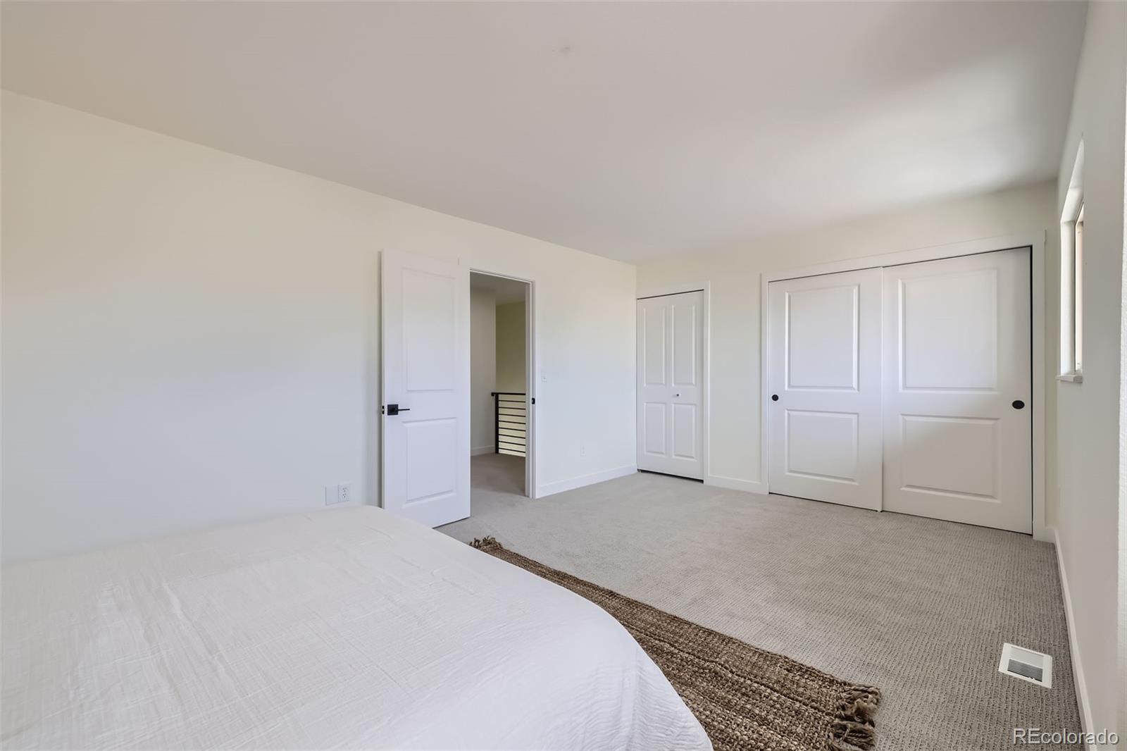 MLS Image #14 for 11981 e yale avenue,aurora, Colorado