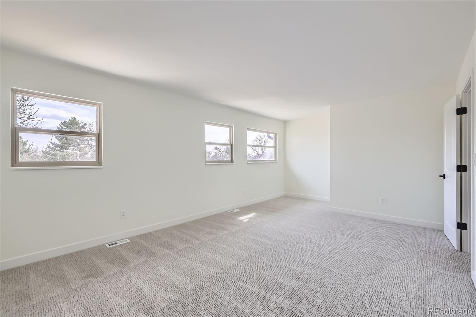 MLS Image #18 for 11981 e yale avenue,aurora, Colorado