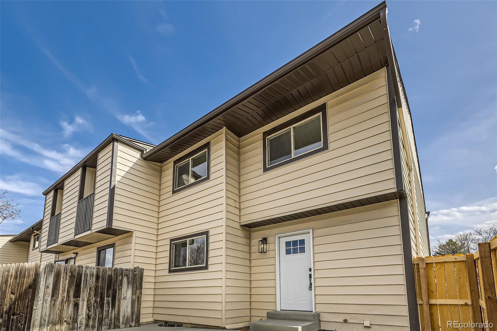 MLS Image #2 for 11981 e yale avenue,aurora, Colorado