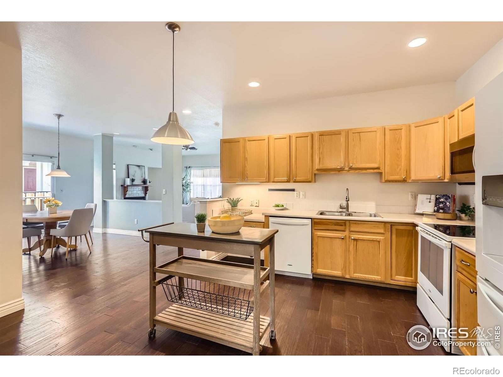 MLS Image #10 for 932  welch avenue,berthoud, Colorado
