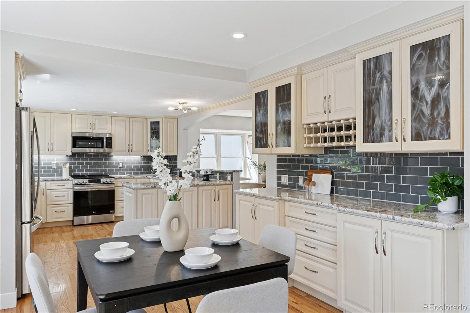 MLS Image #20 for 7470 s steele circle,centennial, Colorado