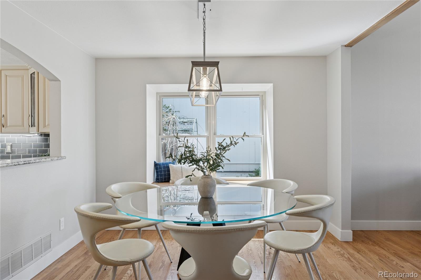MLS Image #5 for 7470 s steele circle,centennial, Colorado