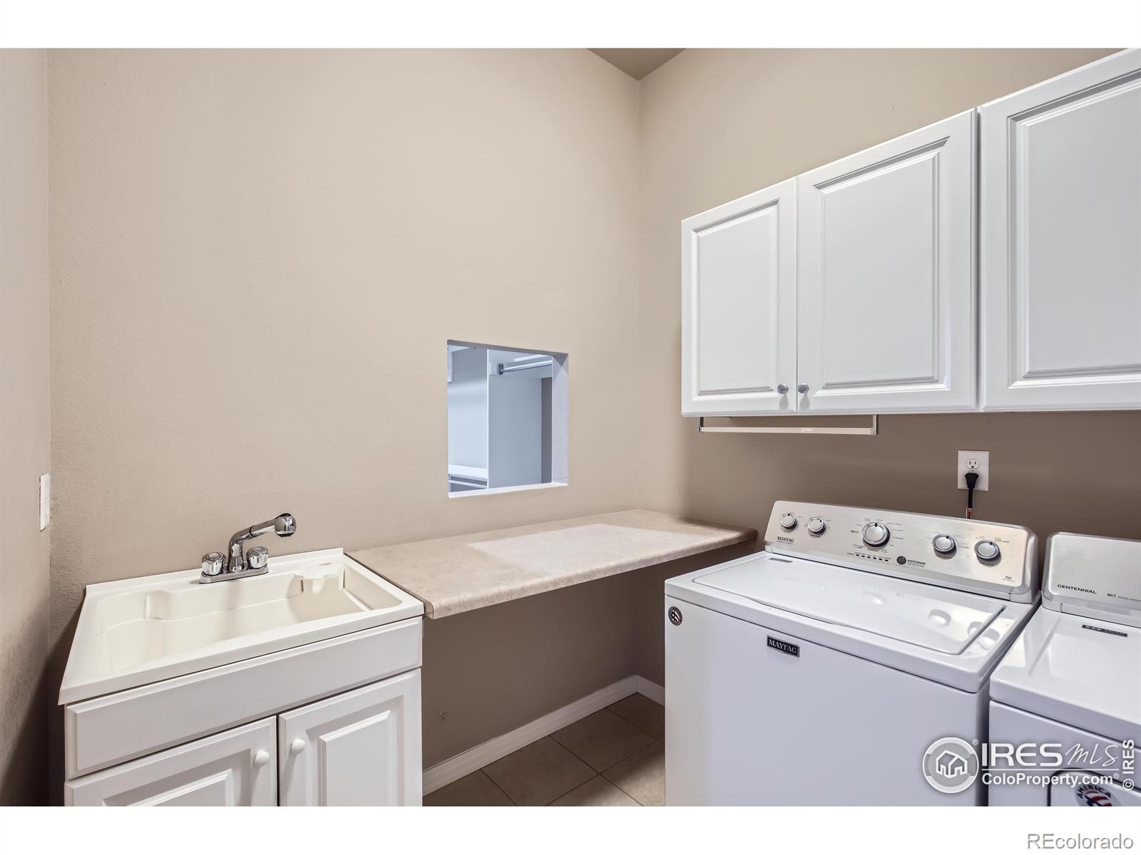 MLS Image #15 for 566  split rock drive,loveland, Colorado