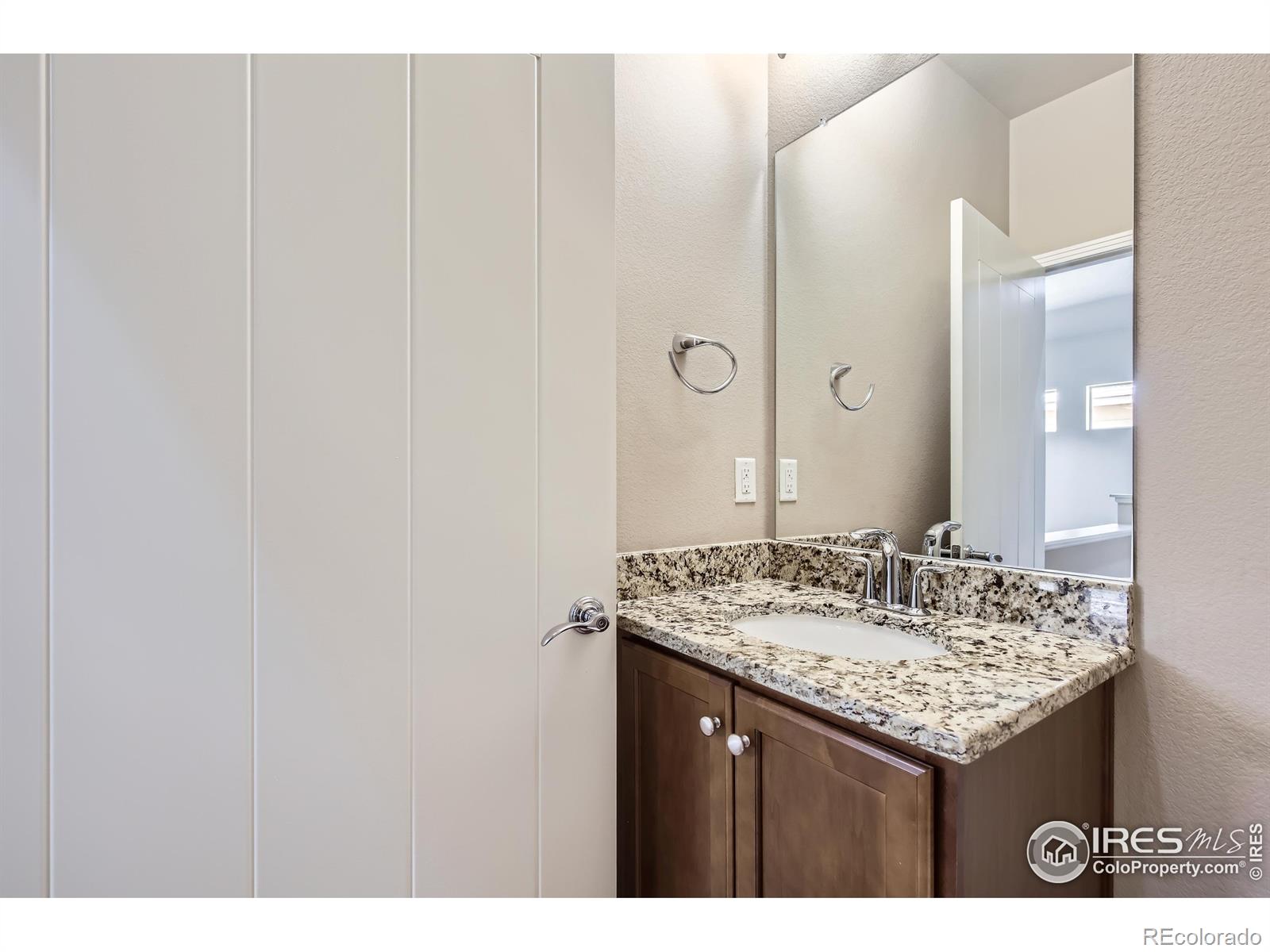 MLS Image #16 for 566  split rock drive,loveland, Colorado