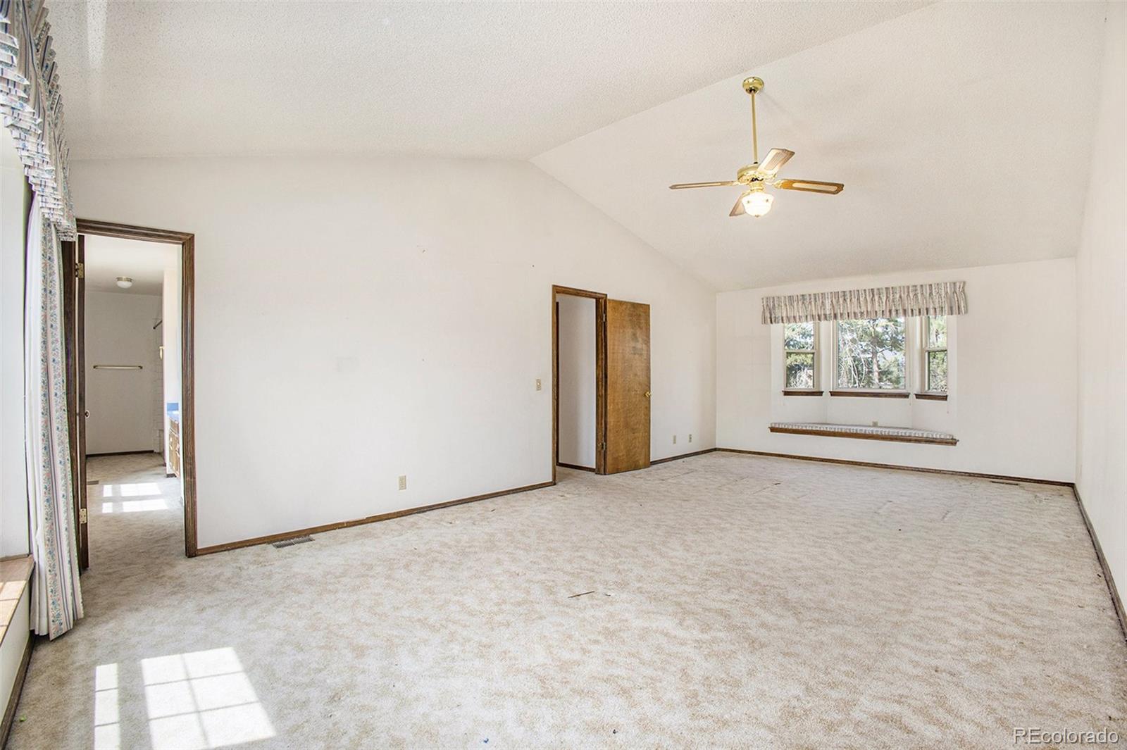 MLS Image #10 for 2710  boleyn drive,colorado springs, Colorado