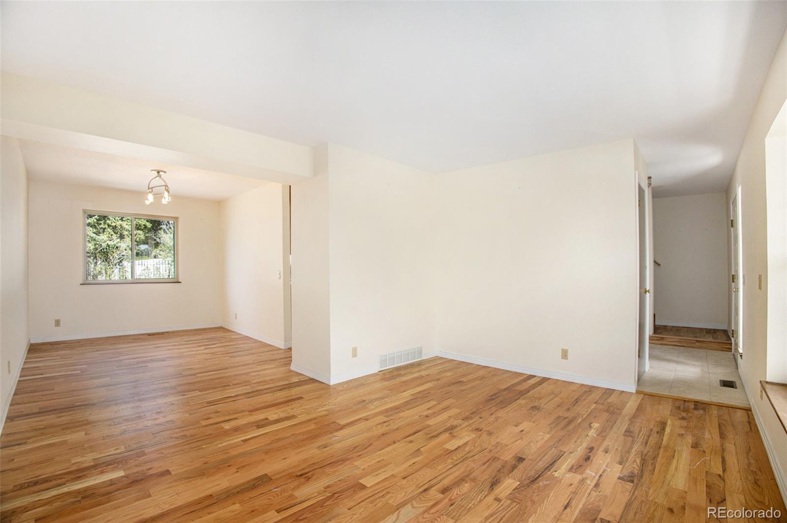 MLS Image #4 for 2710  boleyn drive,colorado springs, Colorado