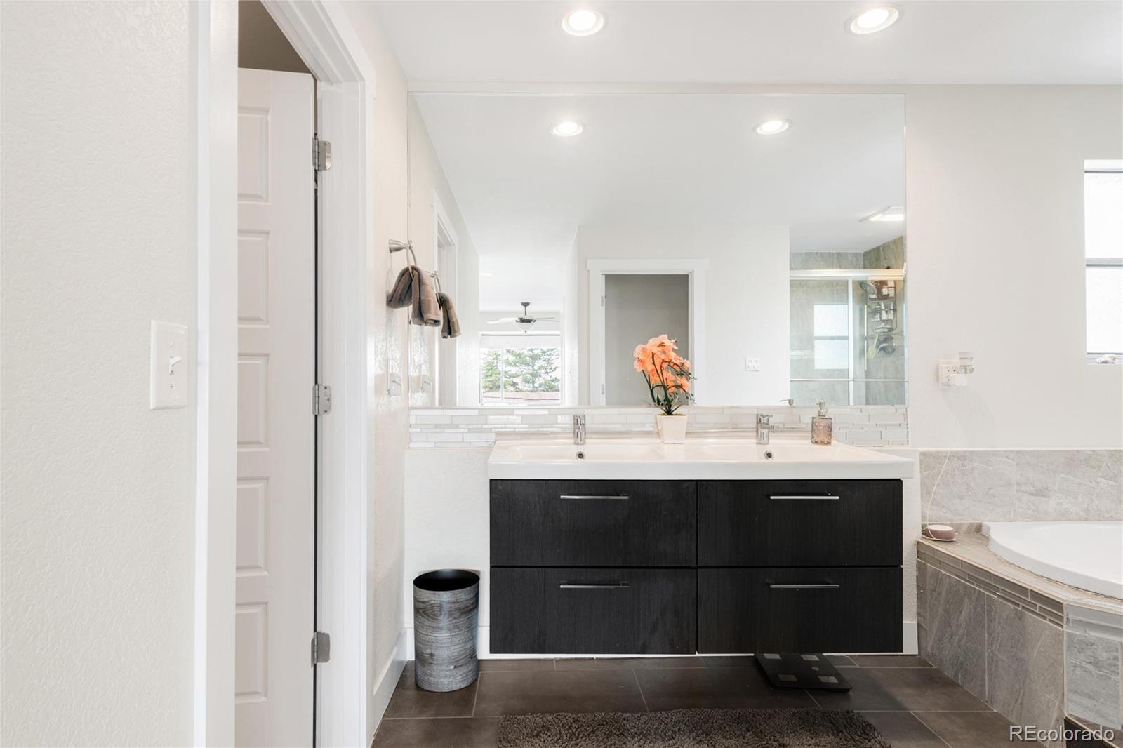 MLS Image #27 for 10490 w dakota avenue,lakewood, Colorado