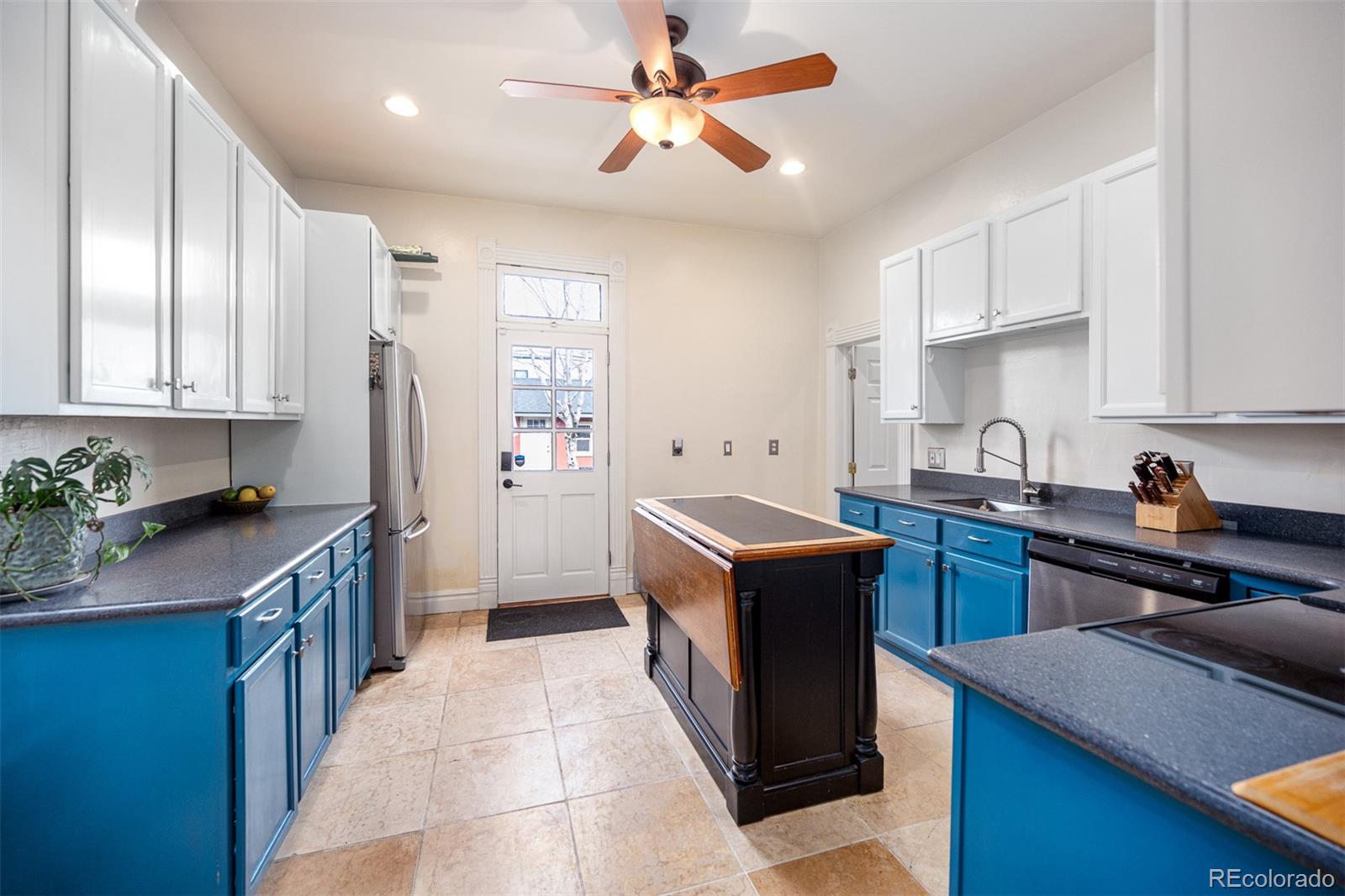 MLS Image #9 for 2737  stout street,denver, Colorado