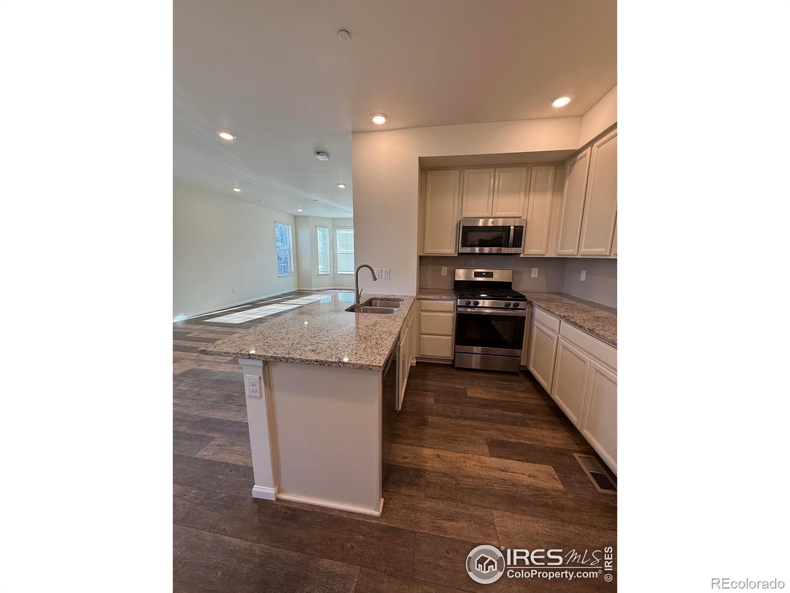 MLS Image #13 for 323  zeppelin way,fort collins, Colorado