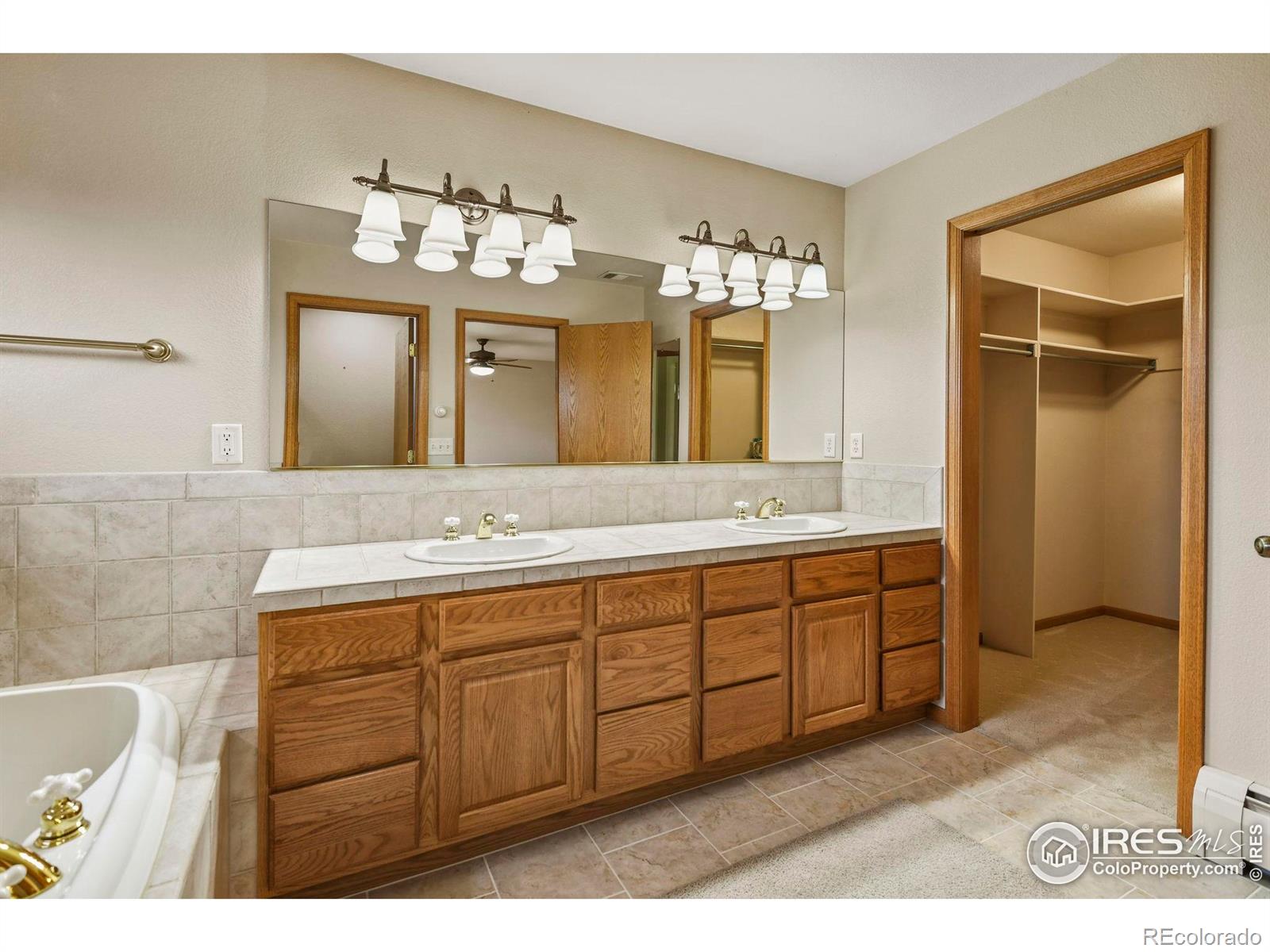 MLS Image #14 for 6650  lakota court,loveland, Colorado