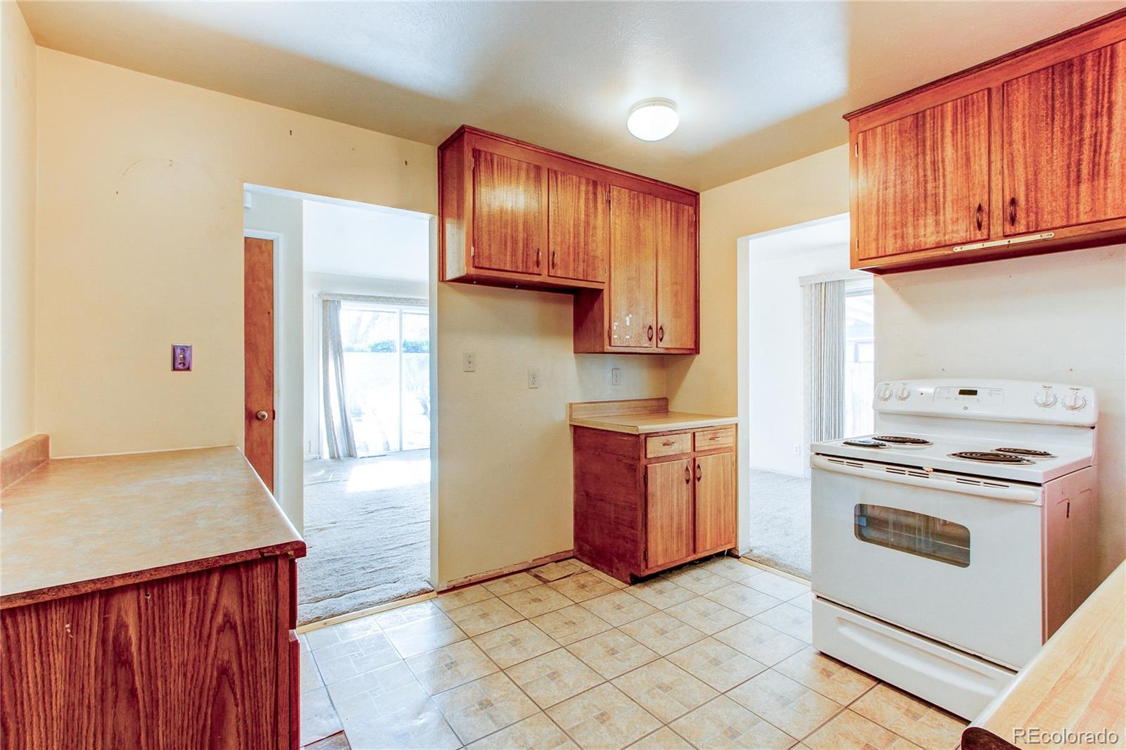 MLS Image #11 for 1360  diana lane,colorado springs, Colorado