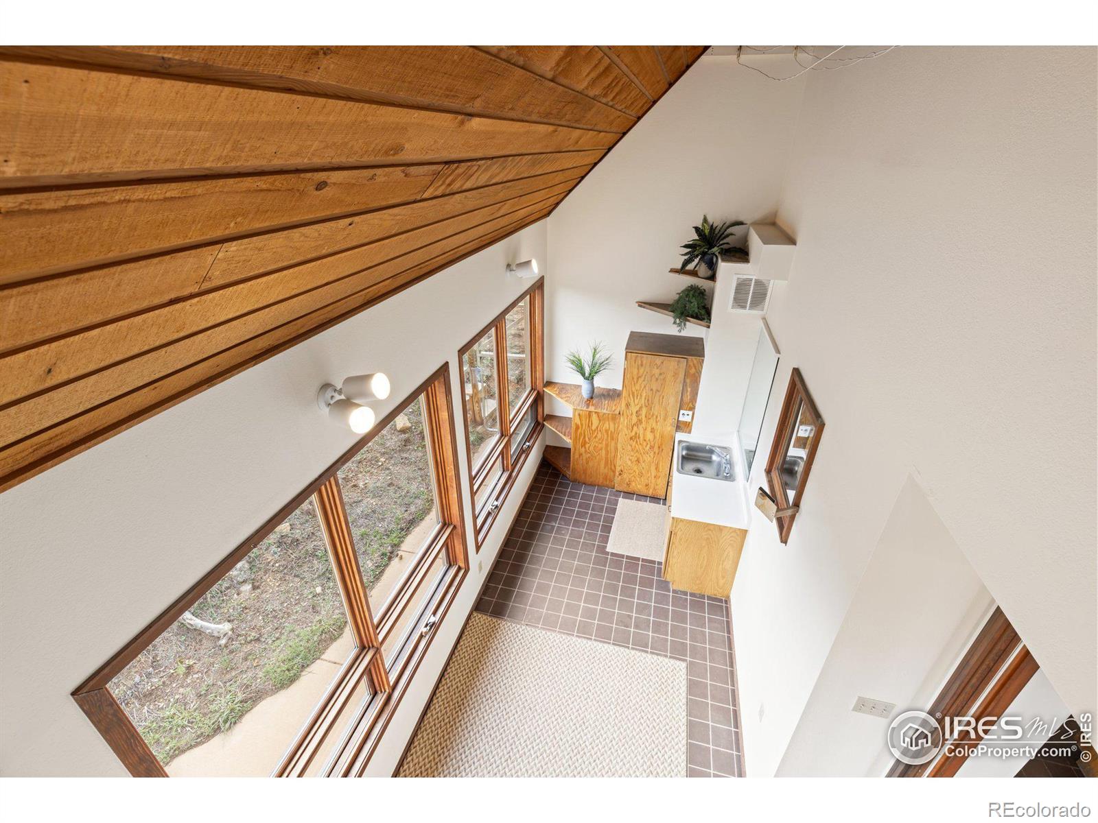 MLS Image #23 for 1335  deer trail road,boulder, Colorado
