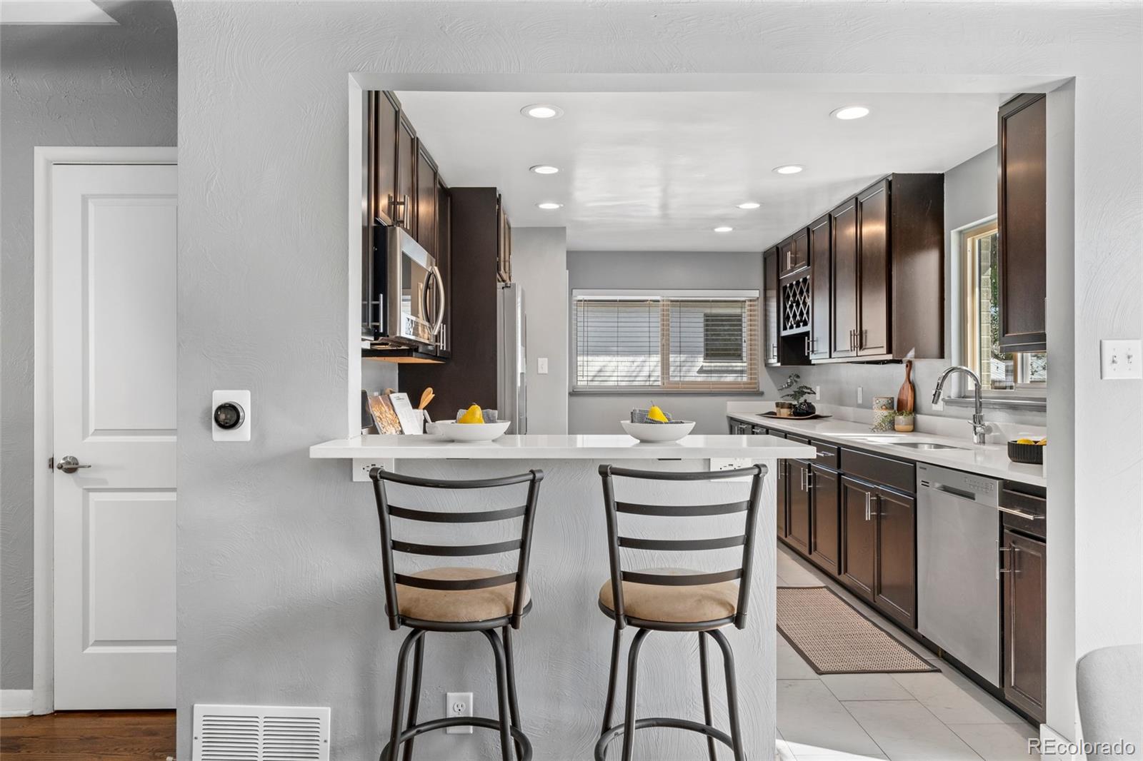 MLS Image #10 for 4916  knox court,denver, Colorado