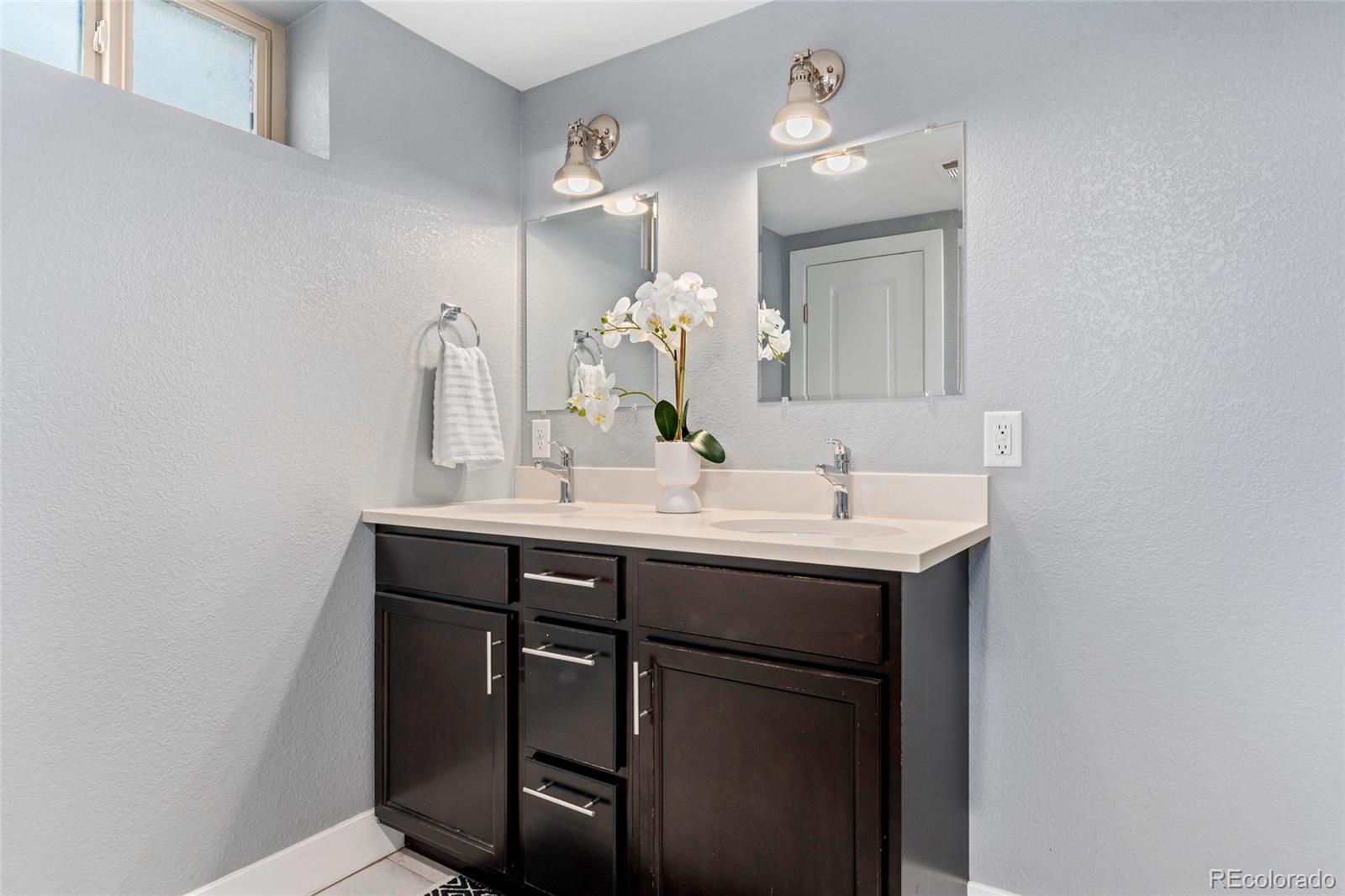 MLS Image #24 for 4916  knox court,denver, Colorado