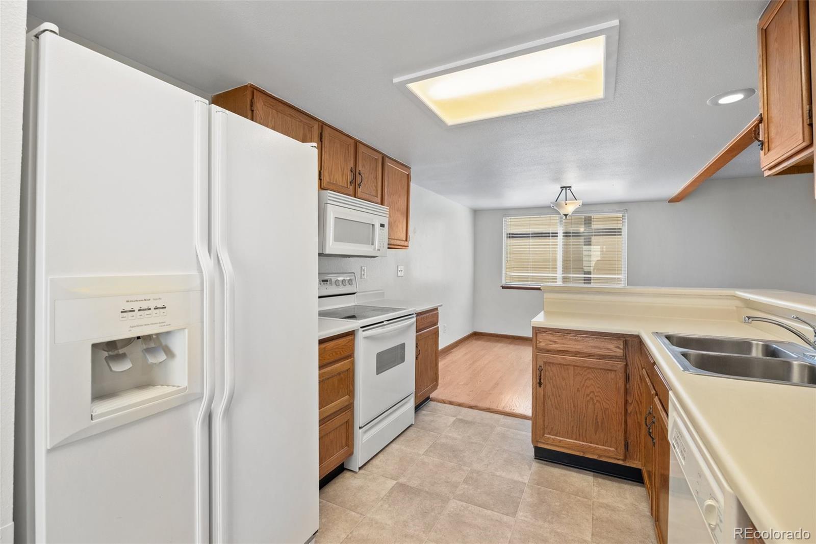 MLS Image #10 for 1829 s pitkin circle,aurora, Colorado