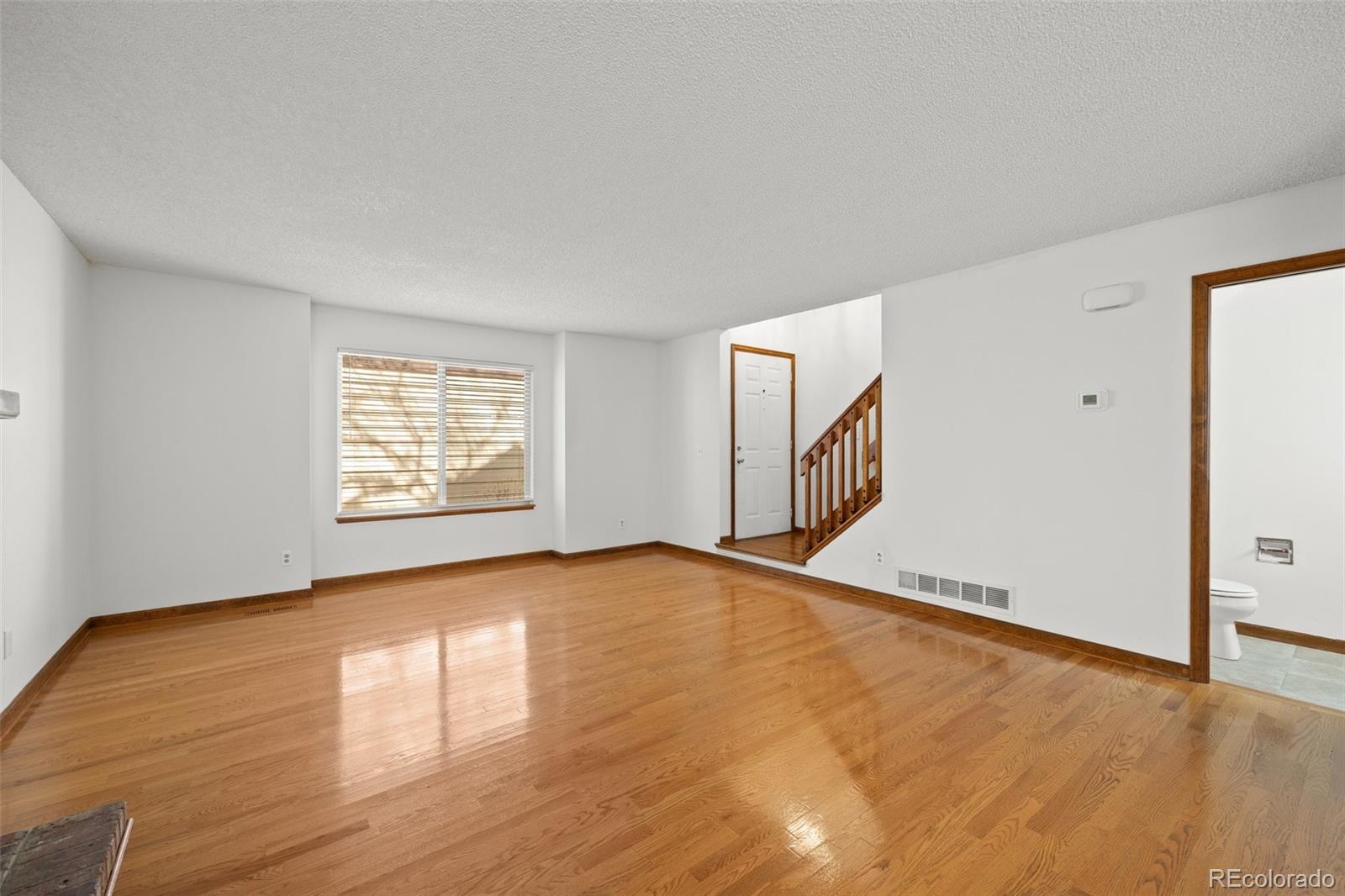 MLS Image #4 for 1829 s pitkin circle,aurora, Colorado