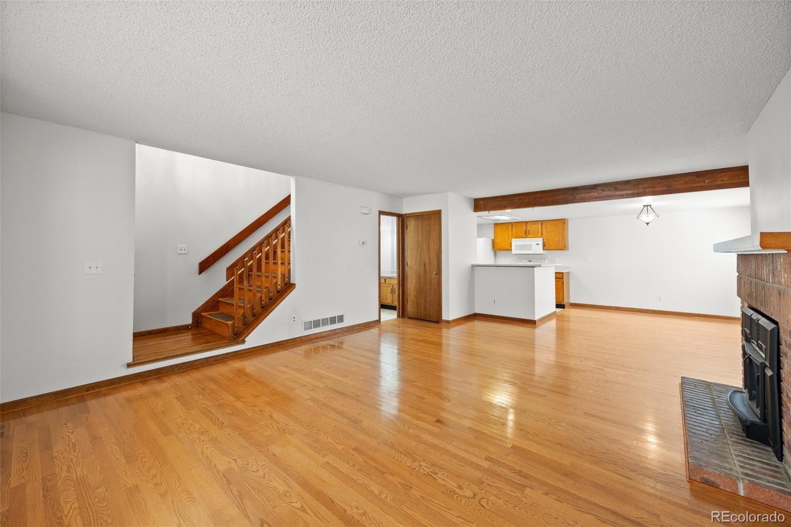 MLS Image #5 for 1829 s pitkin circle,aurora, Colorado