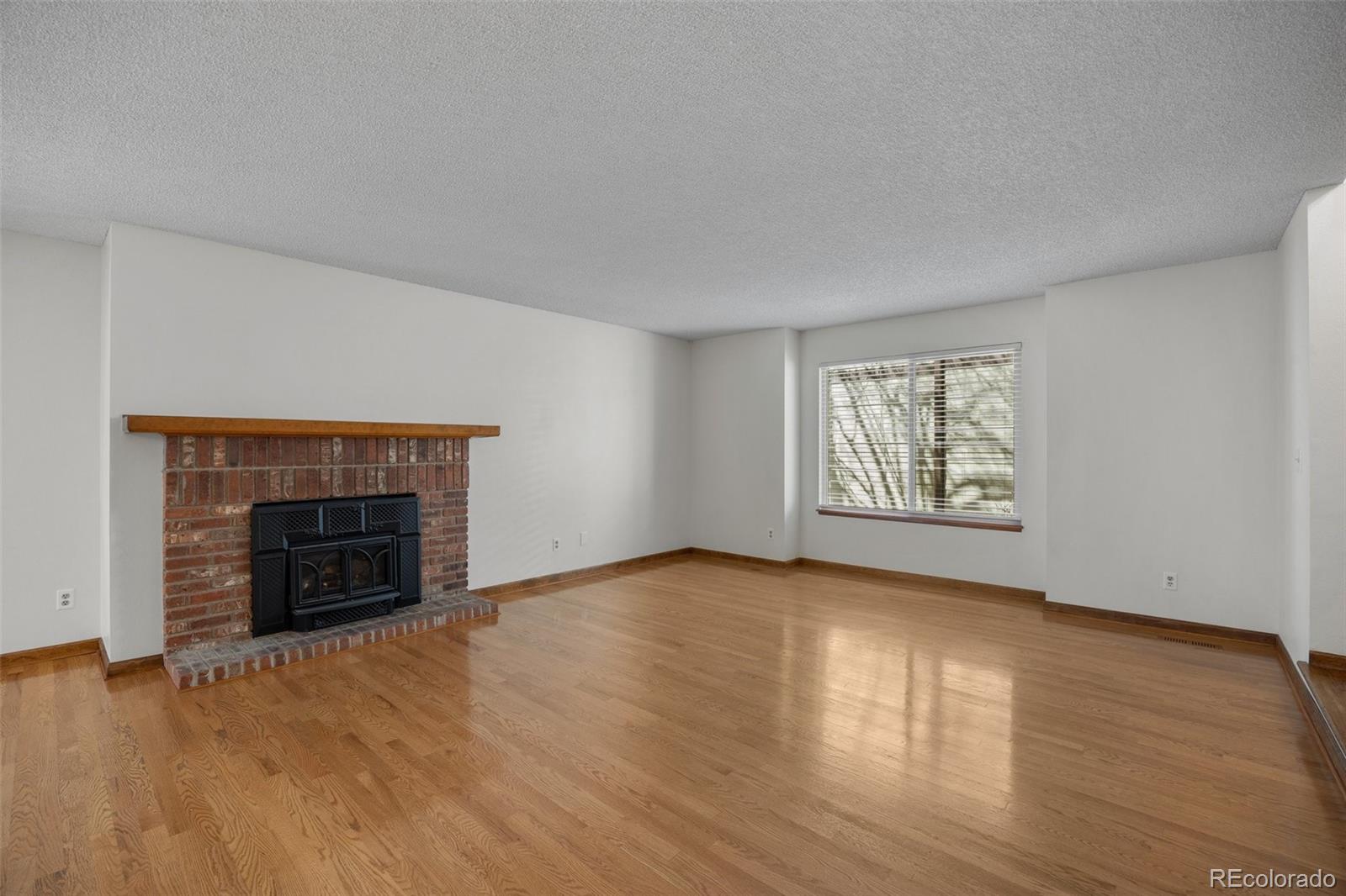 MLS Image #7 for 1829 s pitkin circle,aurora, Colorado