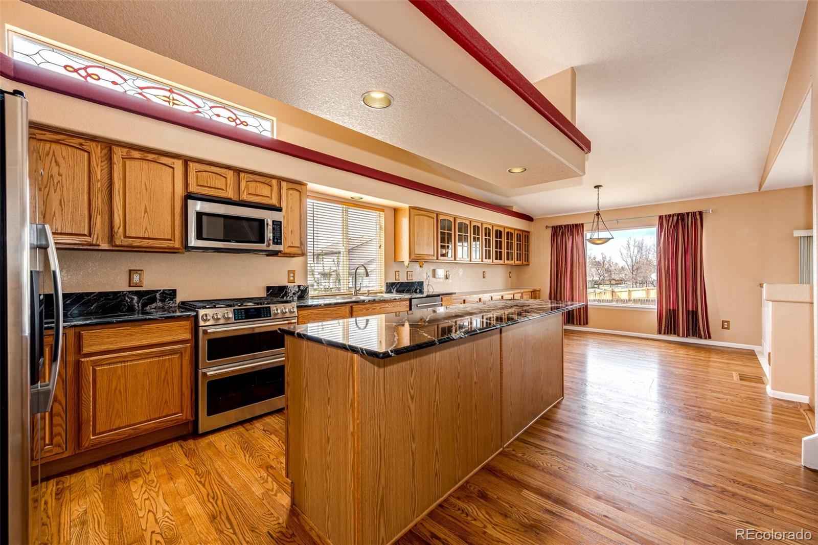 MLS Image #13 for 20305 e 41st avenue,denver, Colorado