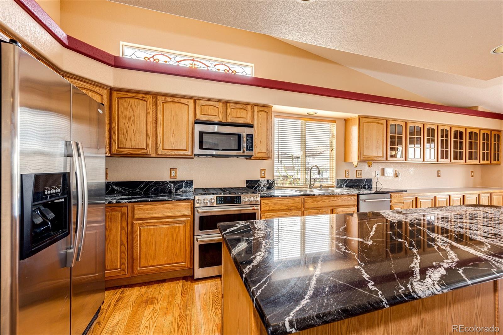MLS Image #14 for 20305 e 41st avenue,denver, Colorado