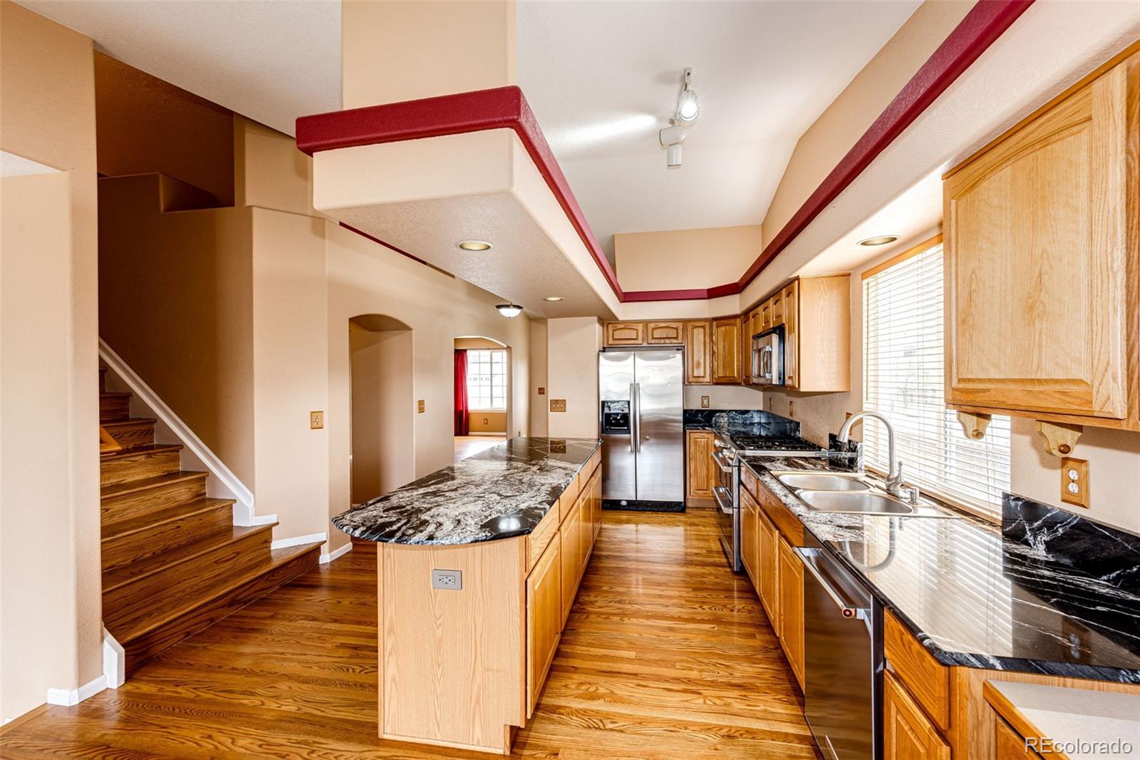 MLS Image #17 for 20305 e 41st avenue,denver, Colorado