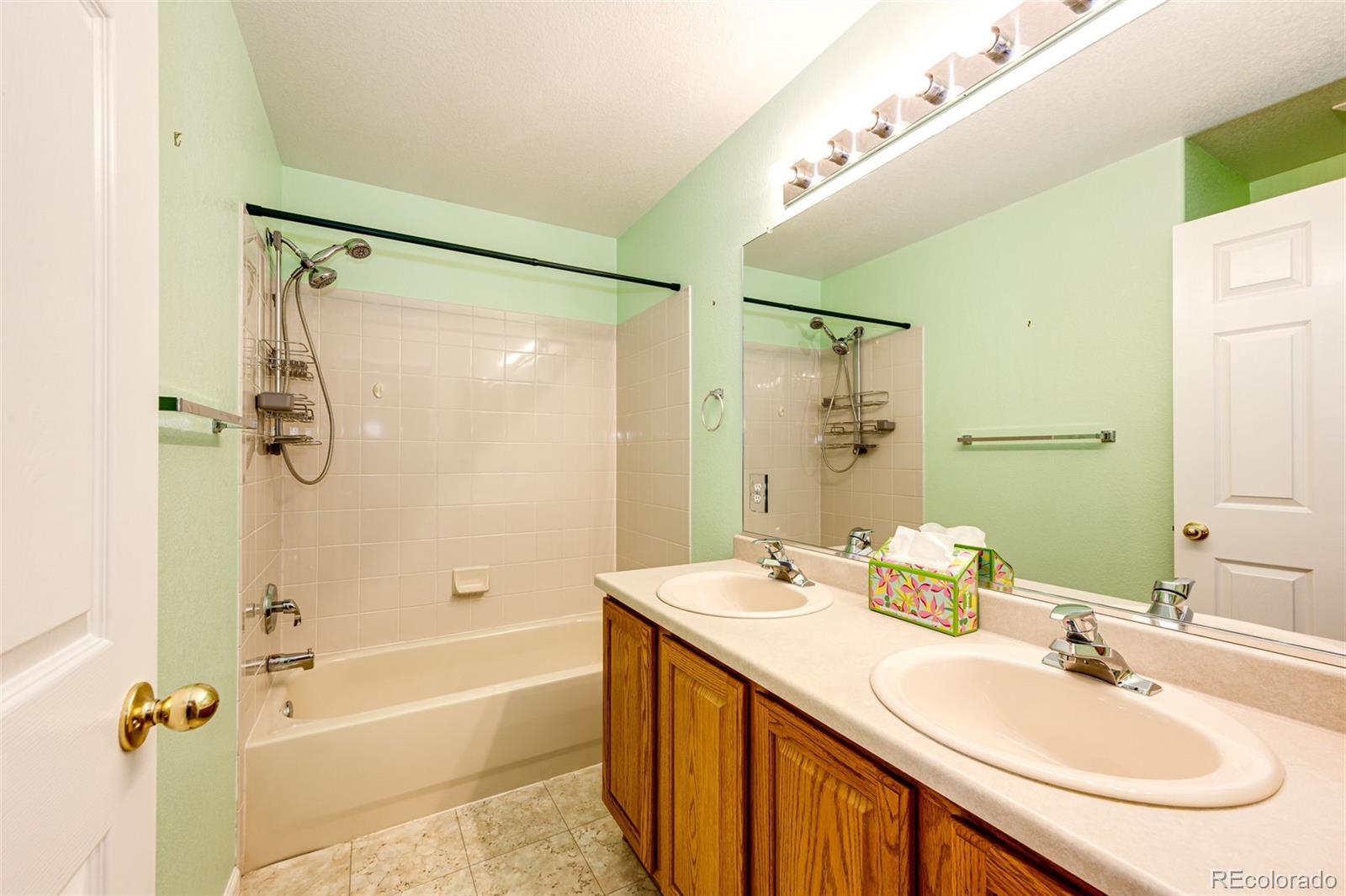 MLS Image #32 for 20305 e 41st avenue,denver, Colorado
