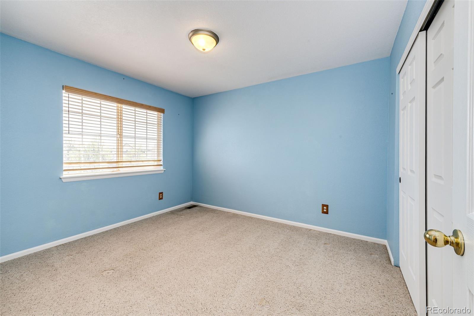 MLS Image #33 for 20305 e 41st avenue,denver, Colorado