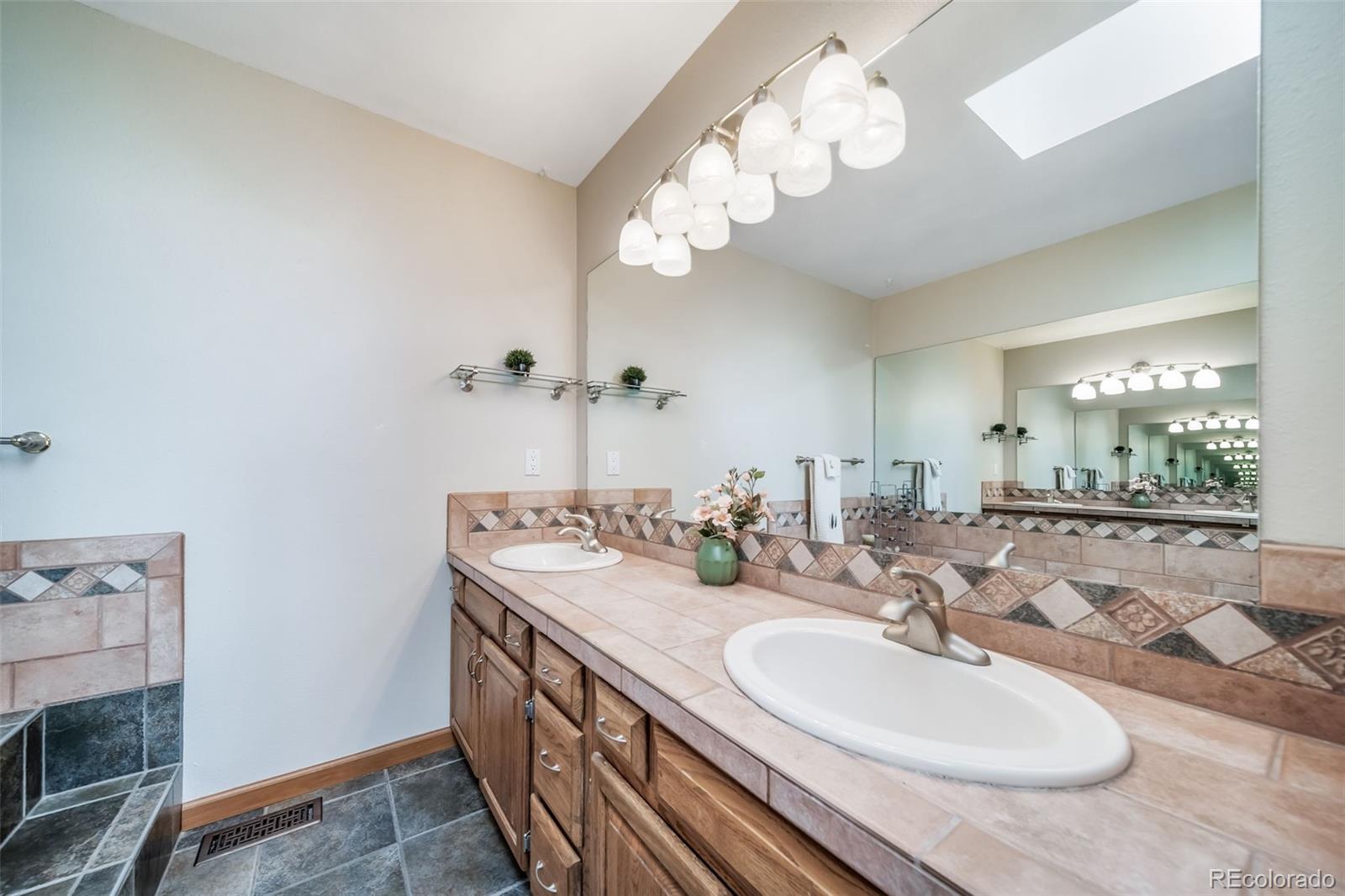 MLS Image #16 for 9745  derby way,parker, Colorado