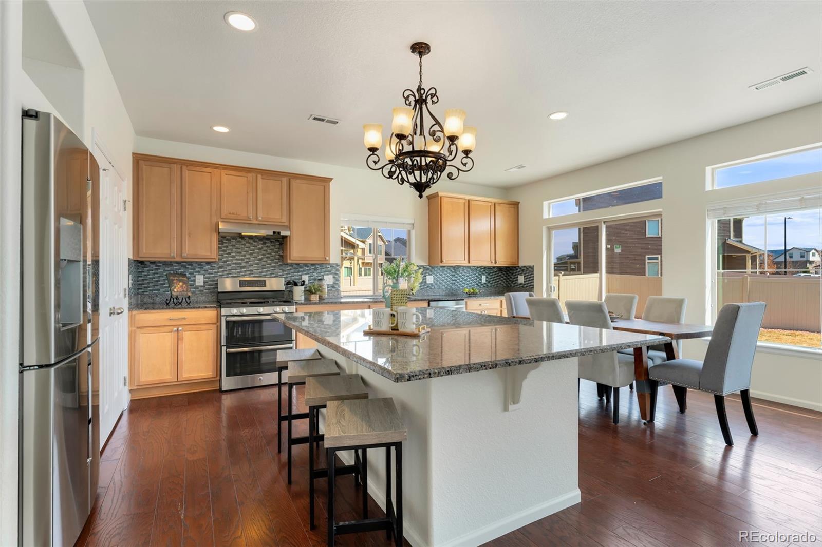 MLS Image #11 for 18800 e 55th avenue,denver, Colorado