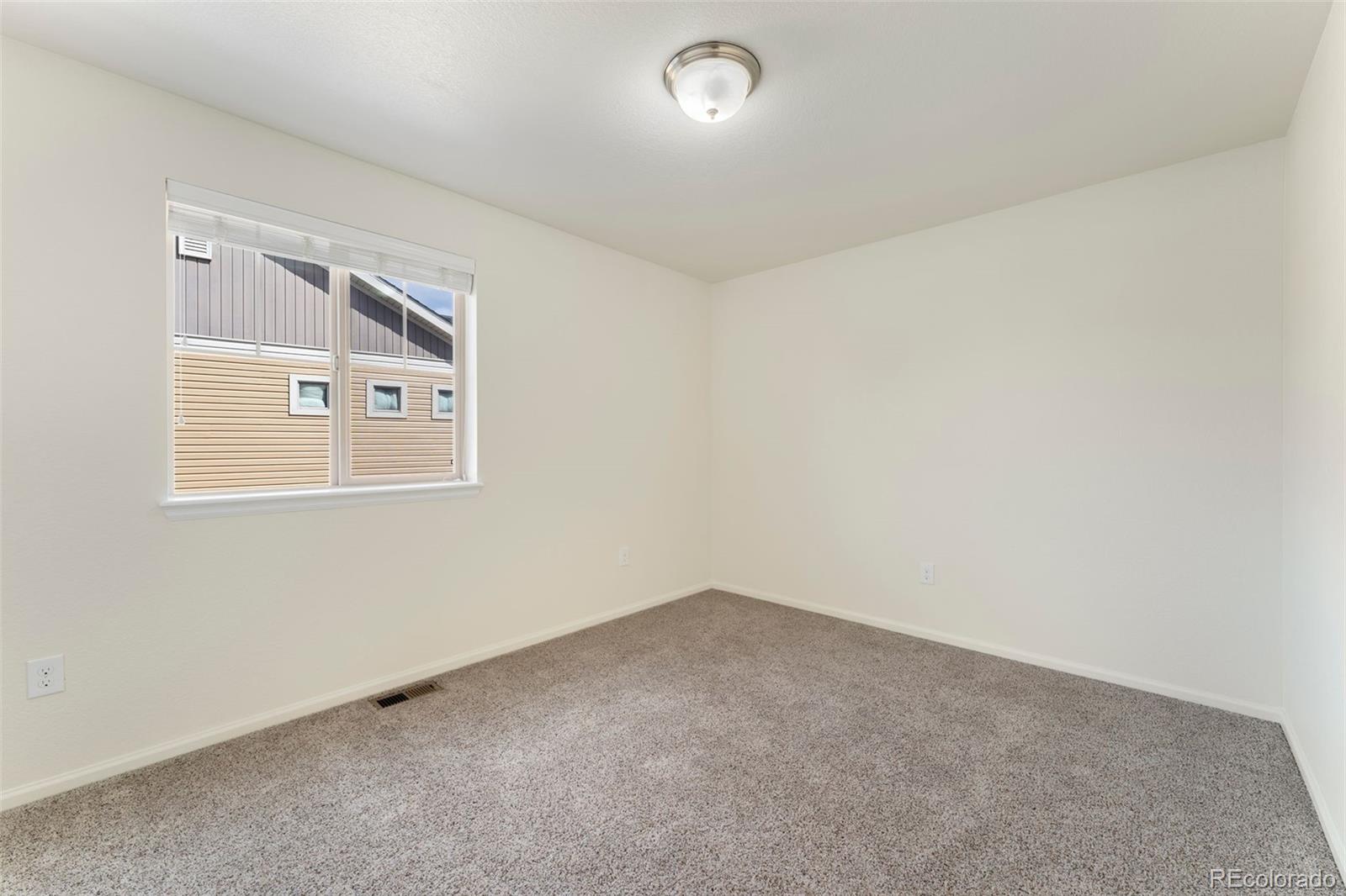 MLS Image #14 for 18800 e 55th avenue,denver, Colorado