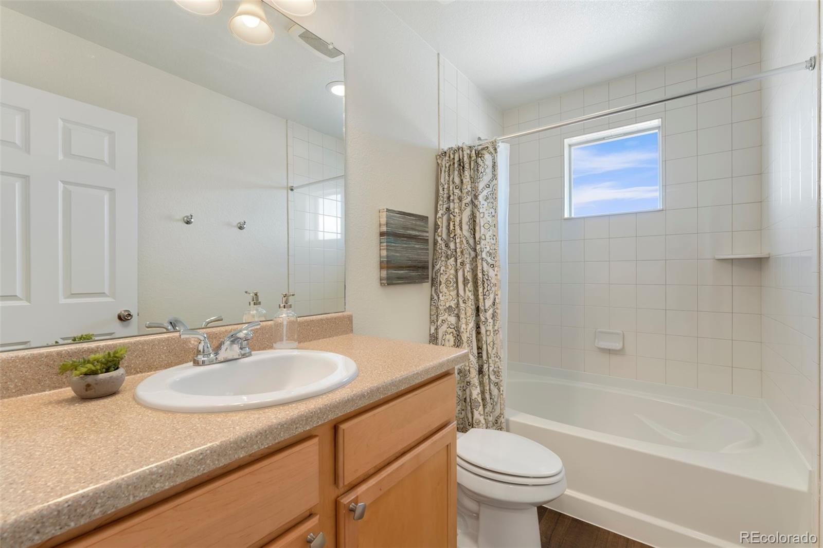 MLS Image #17 for 18800 e 55th avenue,denver, Colorado
