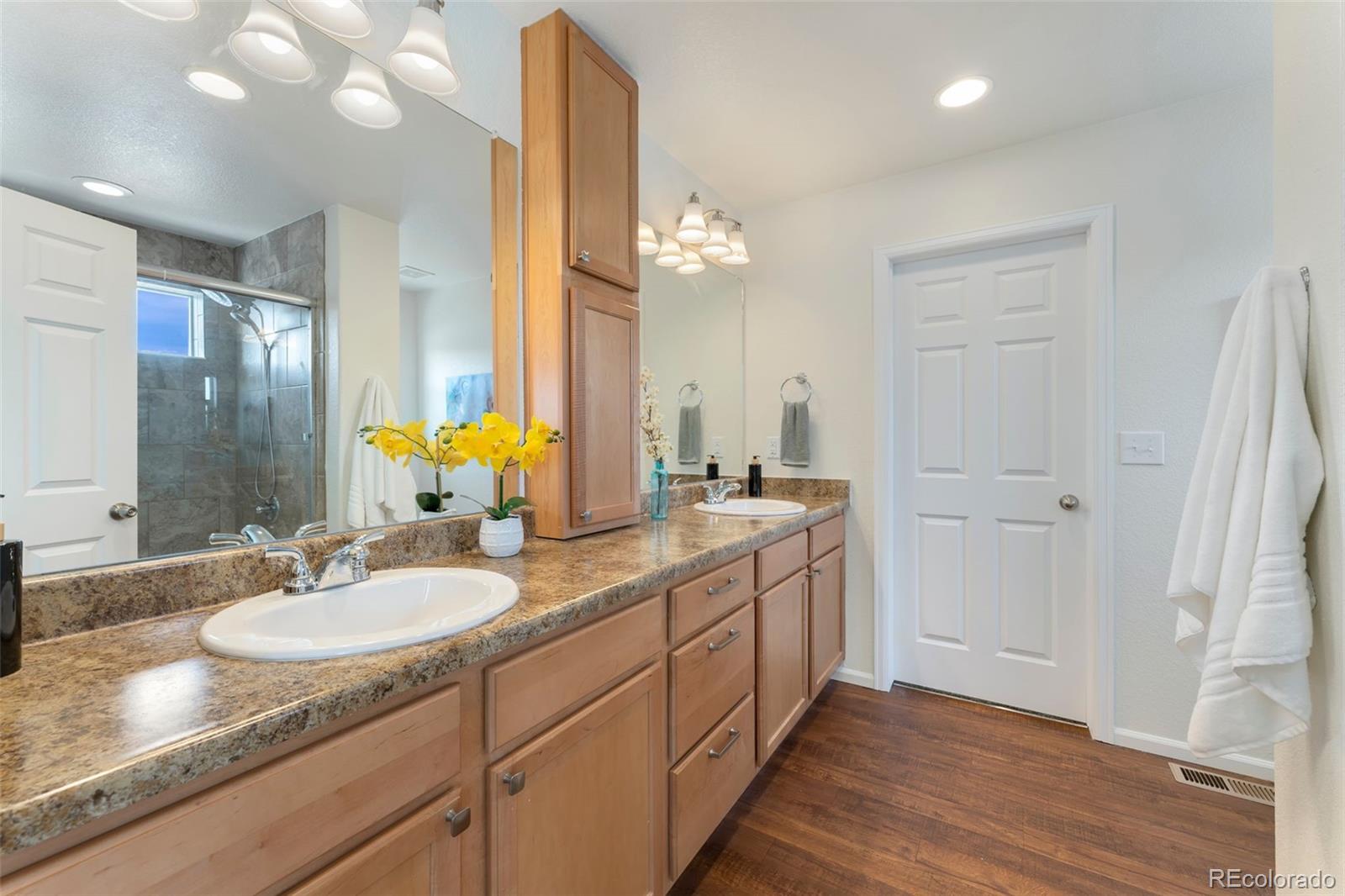 MLS Image #20 for 18800 e 55th avenue,denver, Colorado